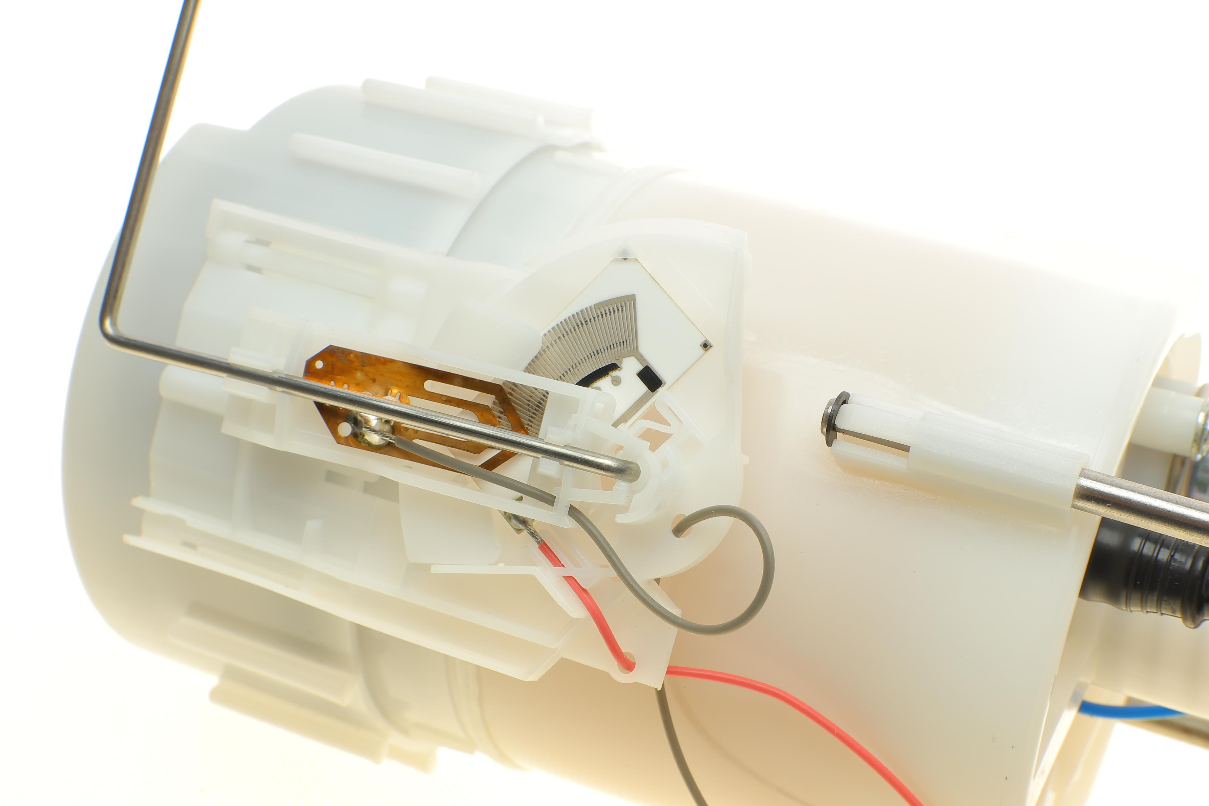 Насос паливний VW Citroen C1/Peugeot 107/108/Toyota Aygo 1.0/1.2 05- (HÜCO)