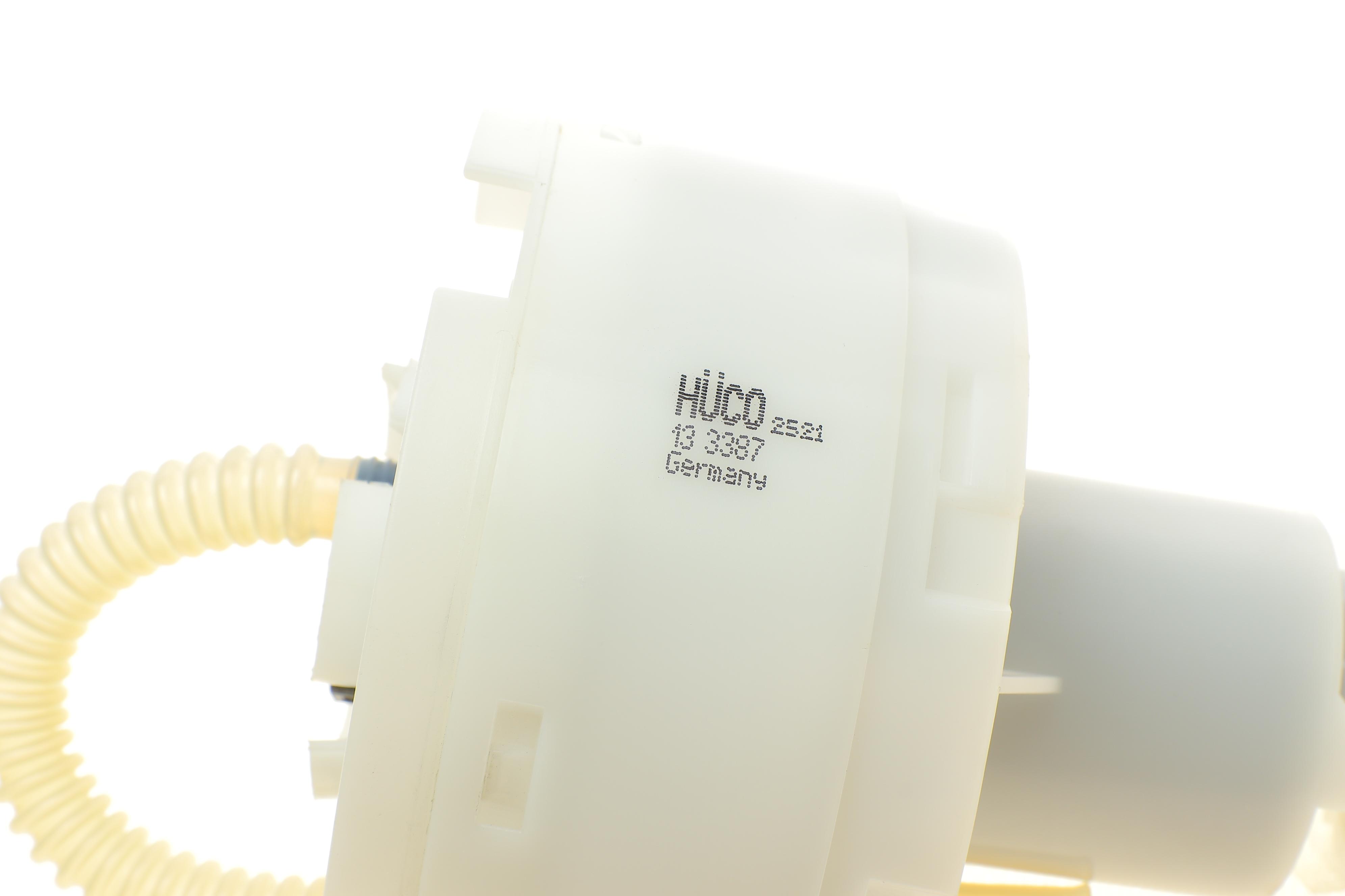 Насос паливний Audi A6/VW Passat 1.6-2.8 97-05 (HÜCO)