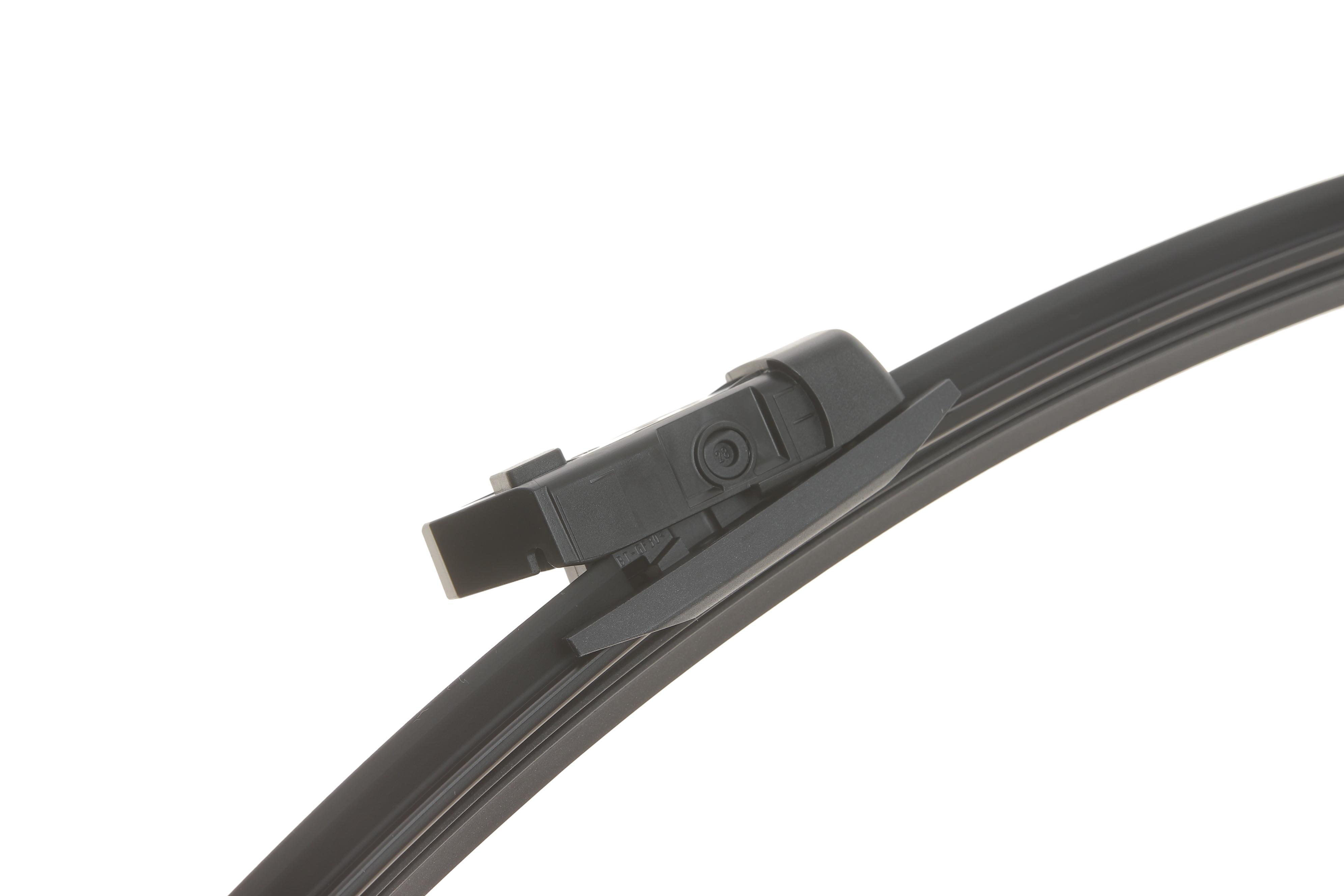 Щітки склоочисника (650/450мм) VW Golf VII/Skoda Superb III/Audi A3 12- Aerotwin (безкаркасна)