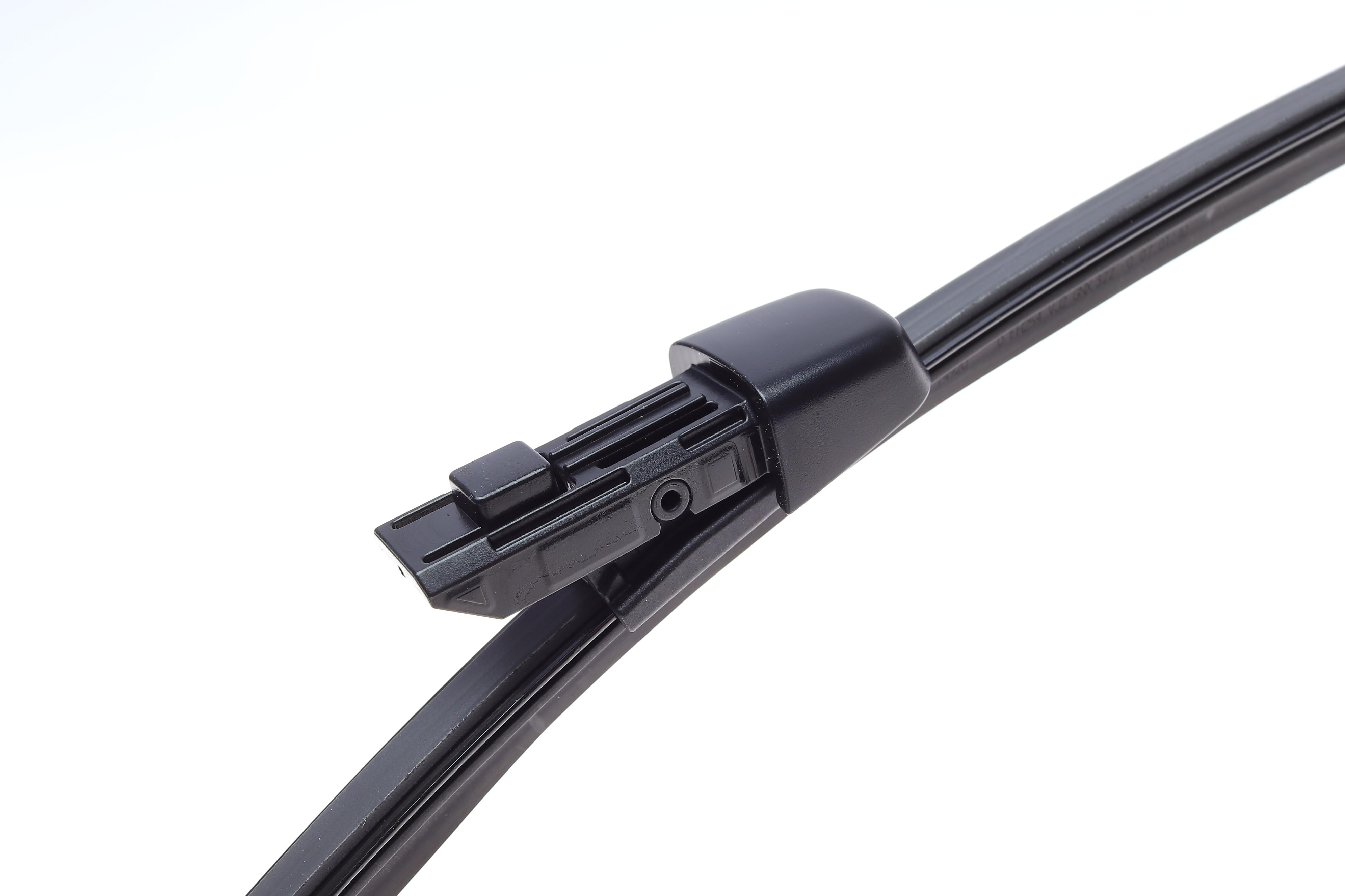 Щітка склоочисника (задня) (335mm) VW Passat 14-