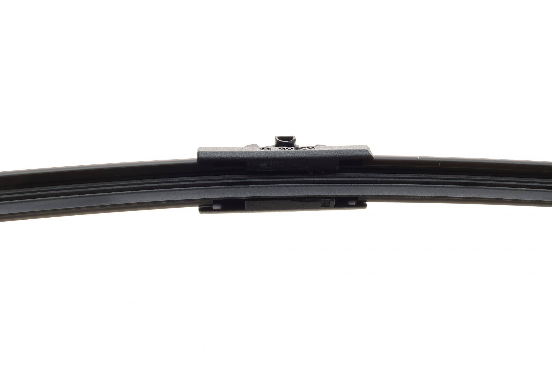 Щітка склоочисника (530mm) Audi A6/VW Passat/Golf IV 97- (Універсальна)