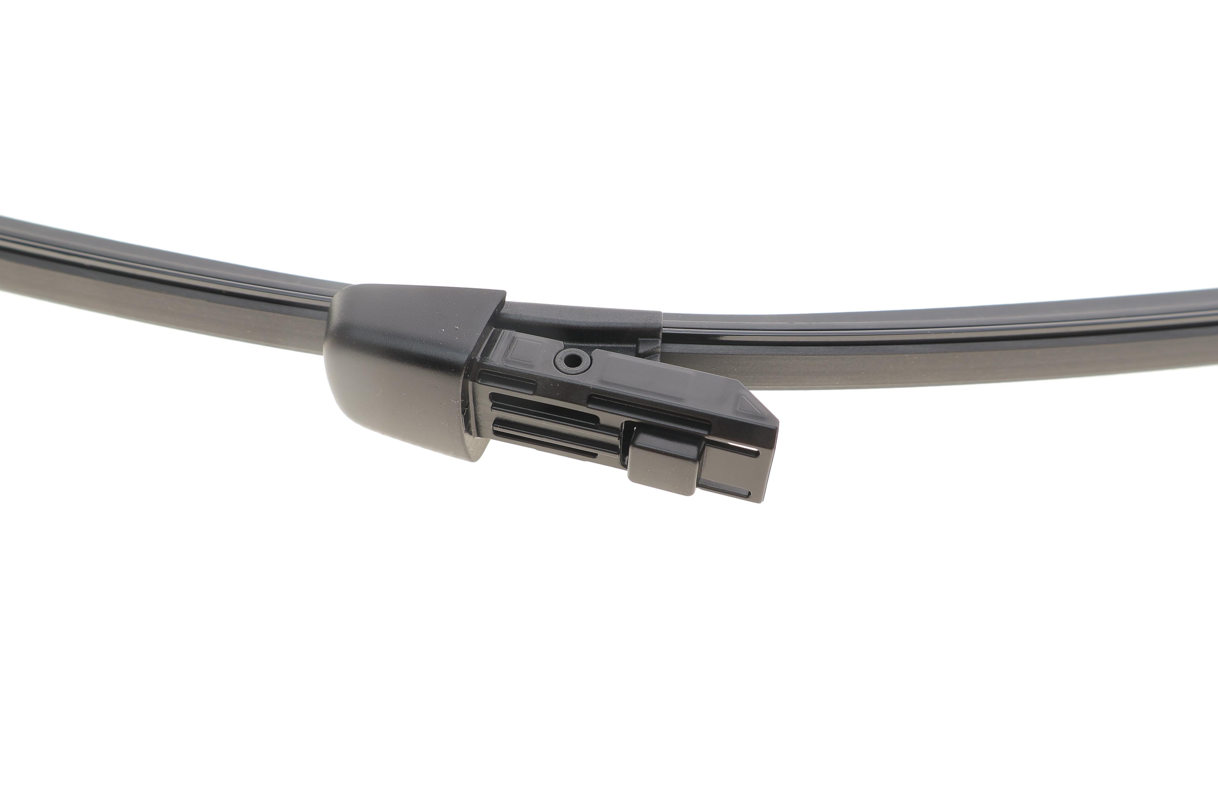 Щітка склоочисника (задня) (335mm) VW Passat 14-