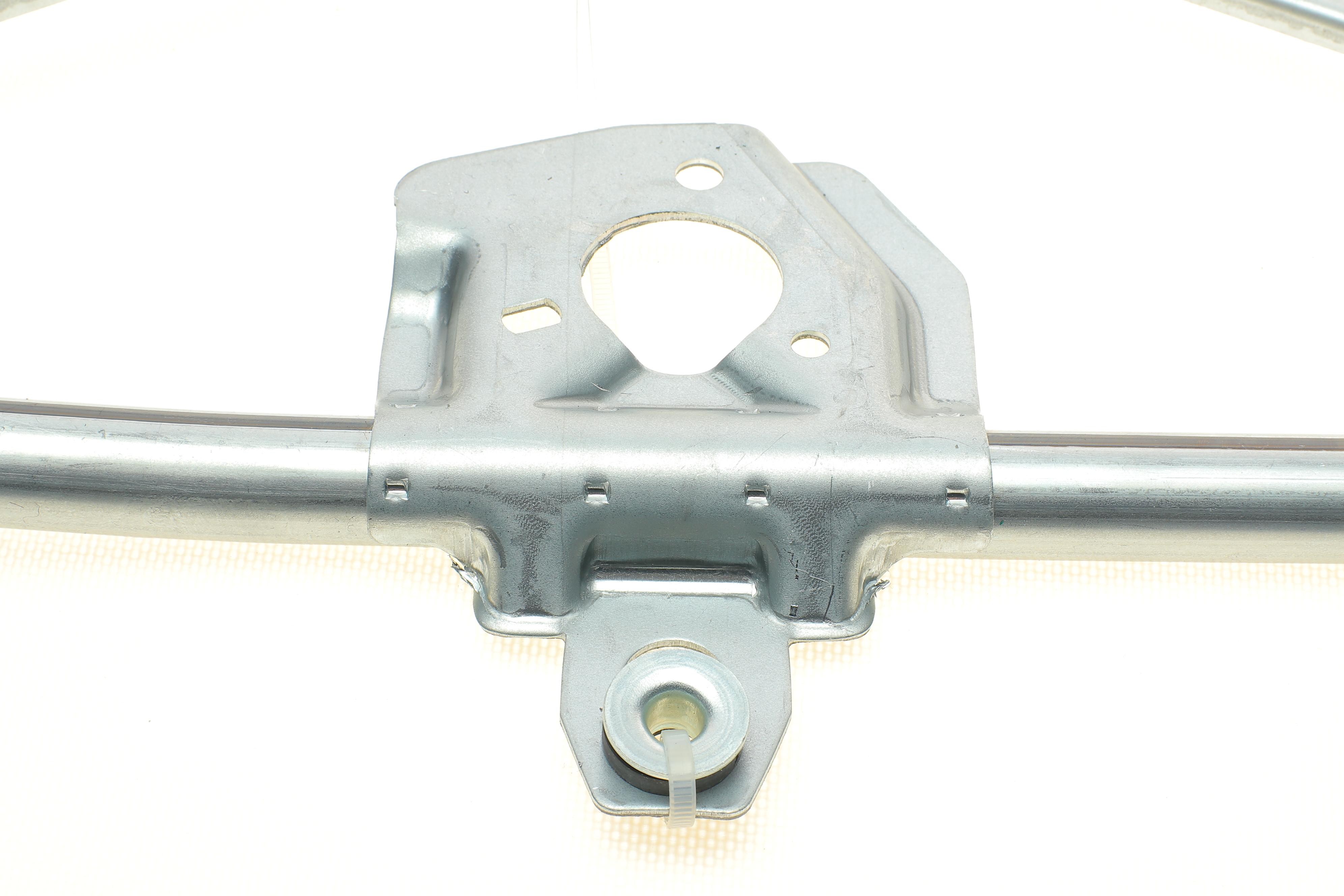 Механізм склоочисника (трапеція) VW Golf IV 97-05 (без моторчика)