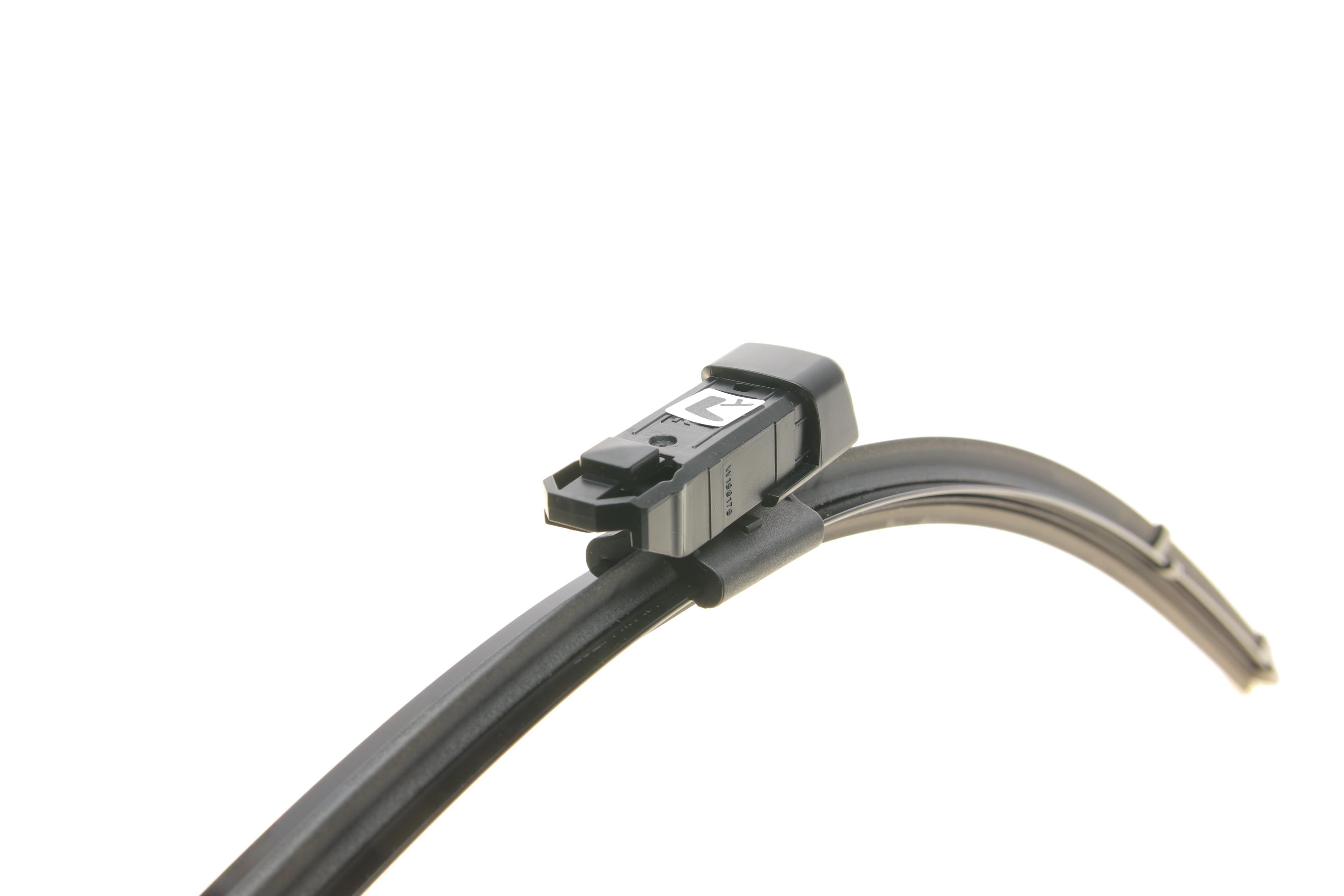 Щітки склоочисника (700/650mm) VW Crafter 16-