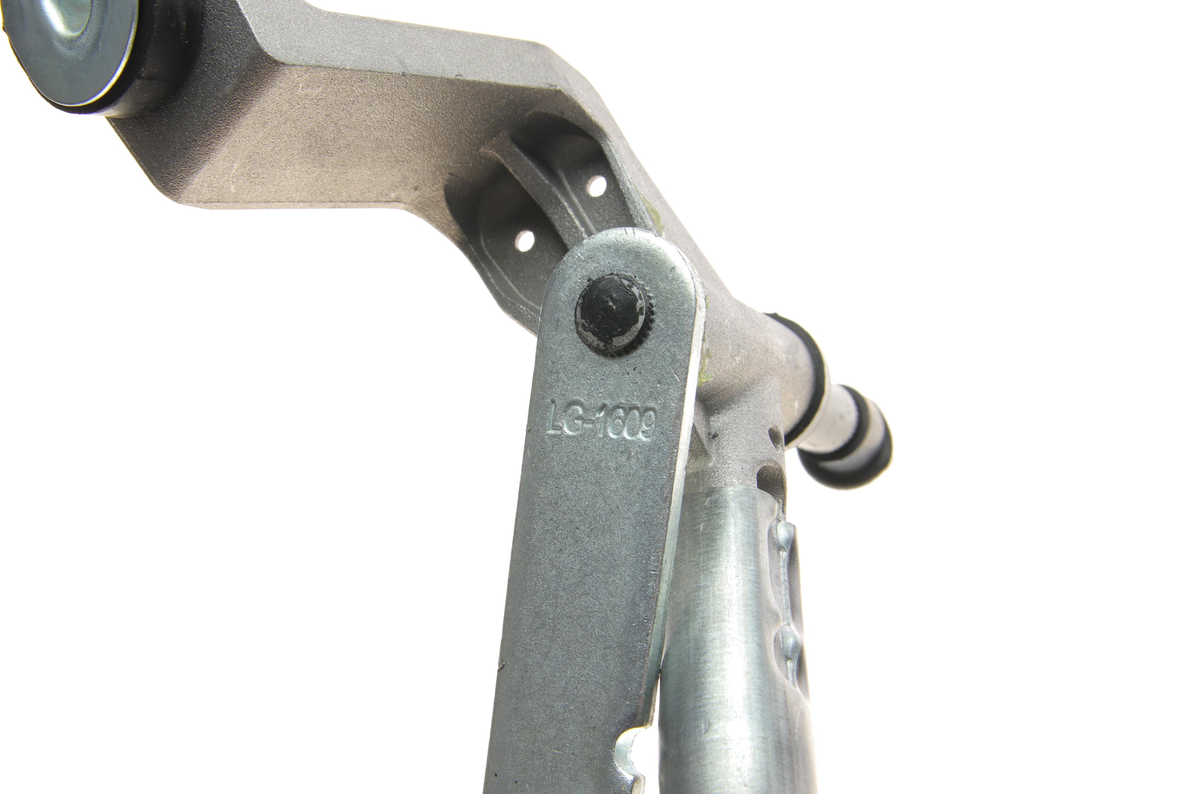 Механізм склоочисника (трапеція) Renault Clio 12- (без моторчика)