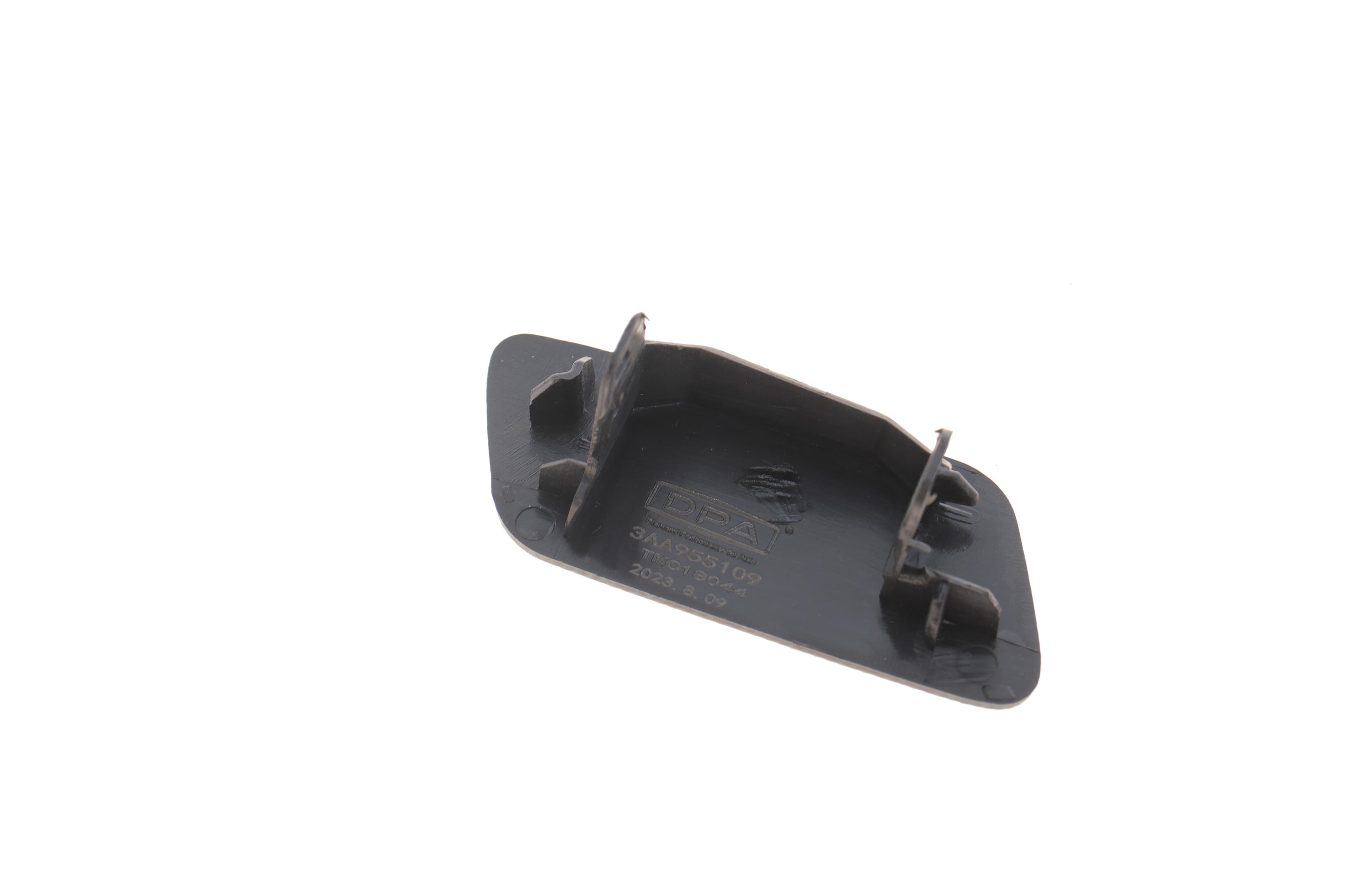 Заглушка омивача фар VW Passat 10-14 (L)