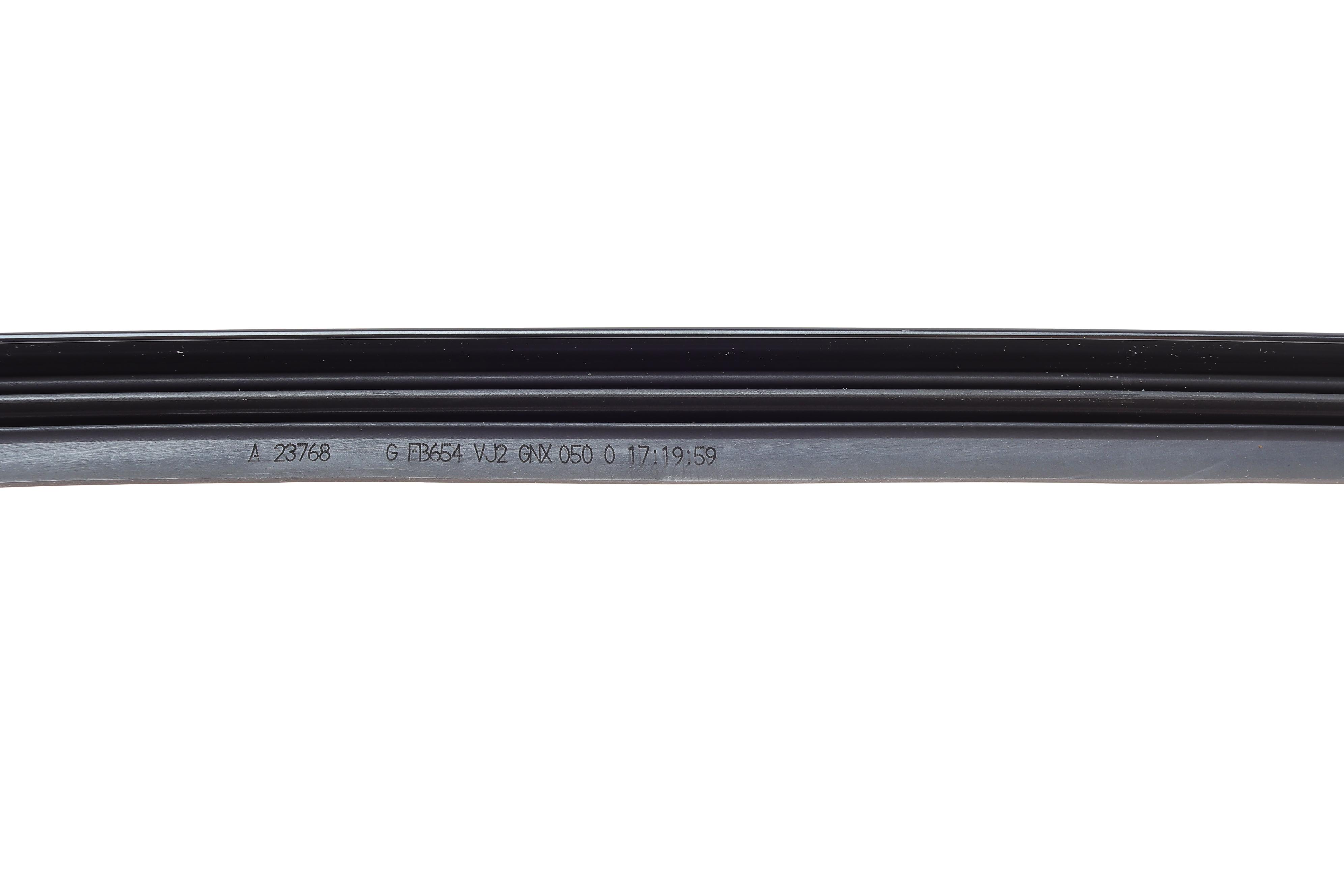 Щітки склоочисника (550/475мм) Ford Focus/Mitsubishi L200 98-15 (безкаркасні)