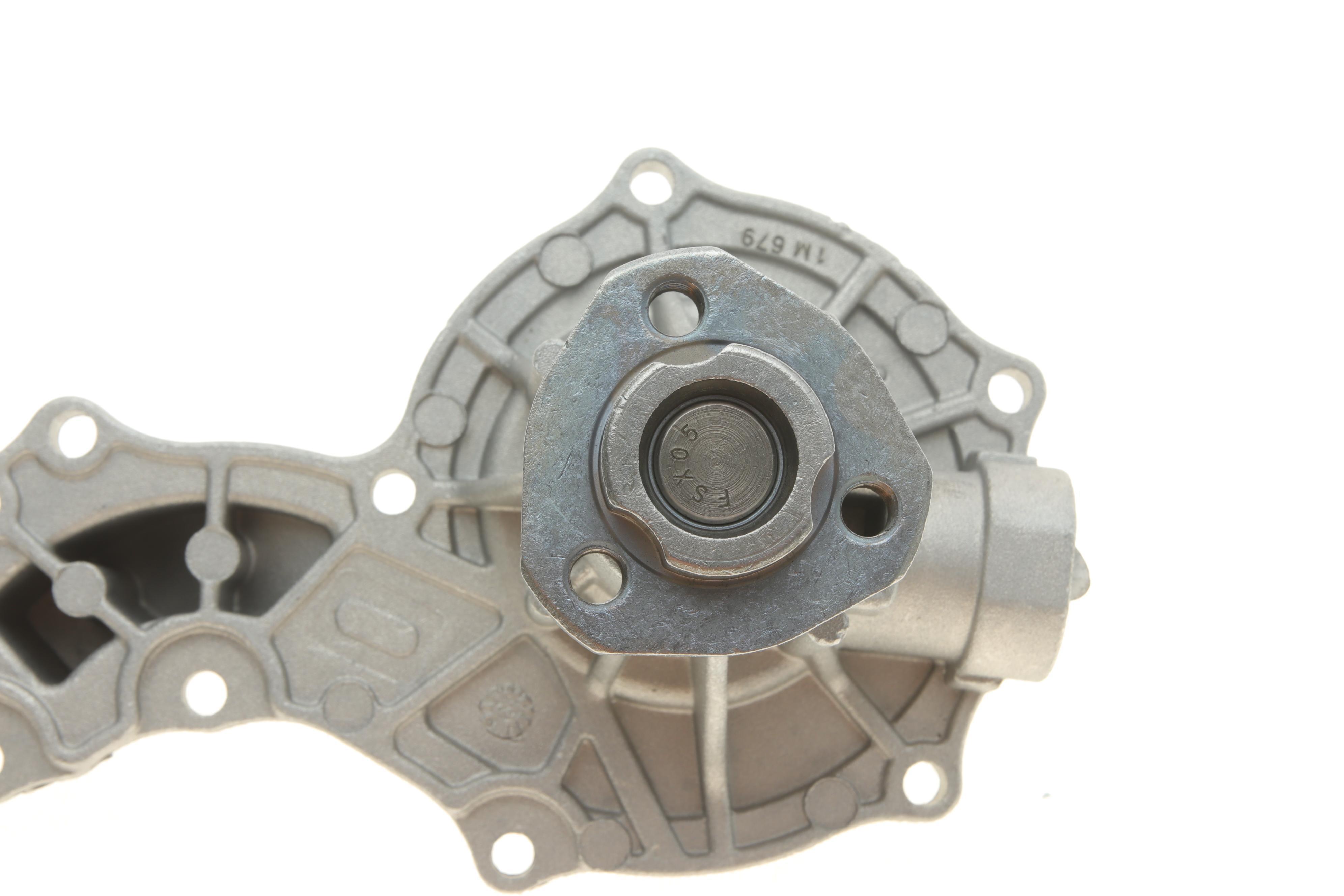 Помпа води Audi A4-A6/VW Passat 1.6/1.8/1.8T/quattro 94-05 (B/B) (7 лоп.)