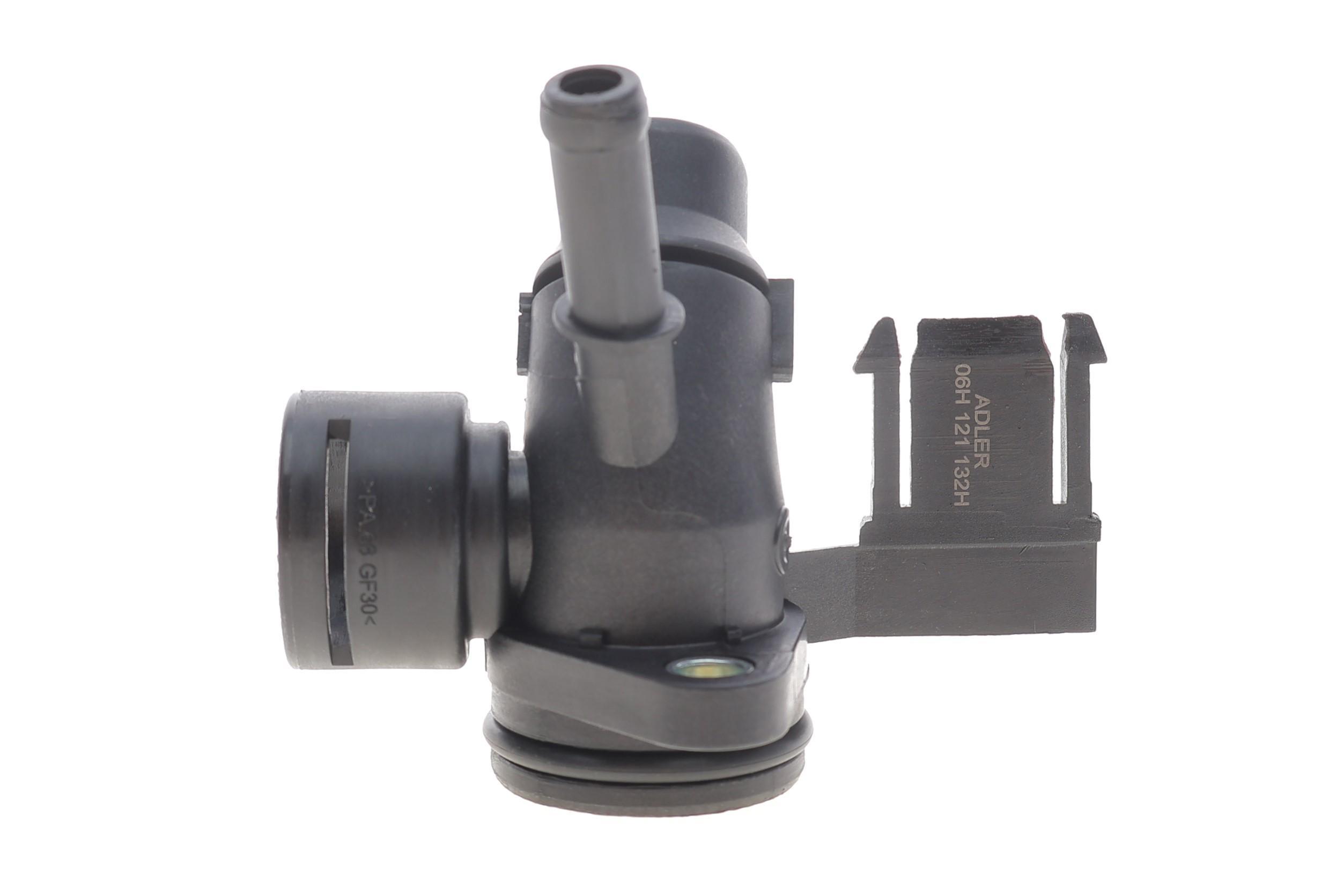 Фланець системи охолодження Audi A4/A6/Q5/VW Amarok/T5/T6 1.8/2.0 07-19