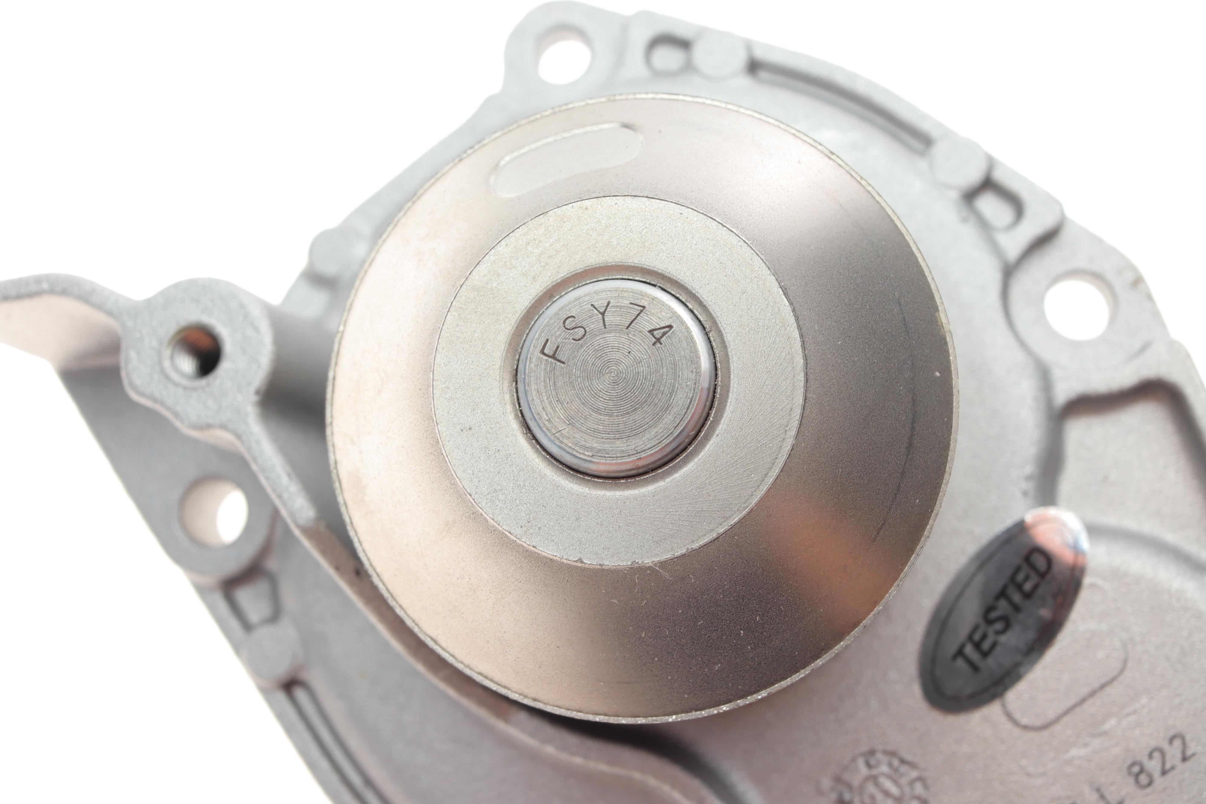 Помпа води Renault Trafic/Master/Megane/Scenic/Opel Vivaro 1.8 16V/1.9dCi/DTI/2.0 99- (B/B) (10лоп)