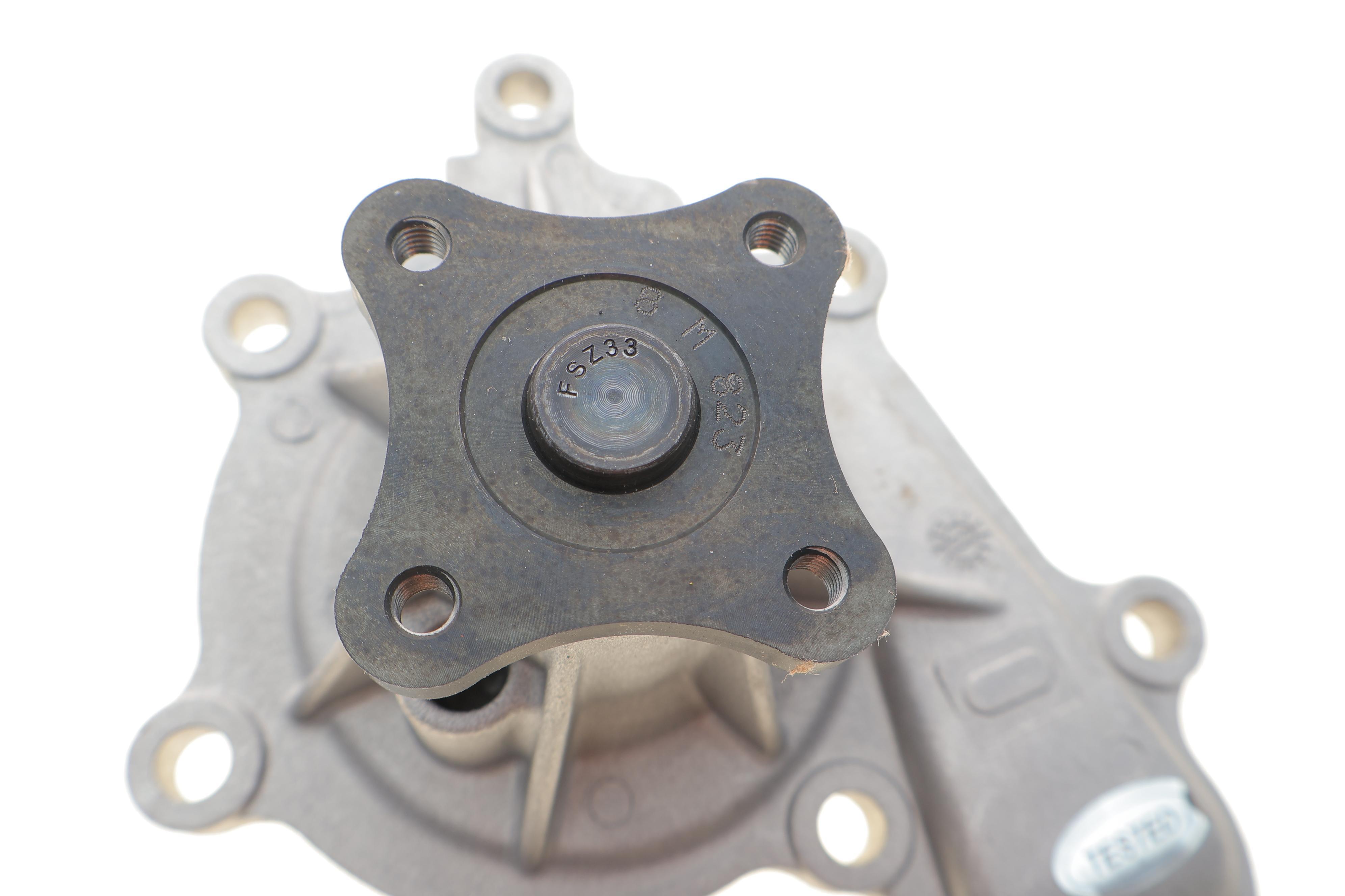 Помпа води Nissan X-Trail/Almera/Primera 2.2dCi/Di 00- (R/B) (8 лоп)