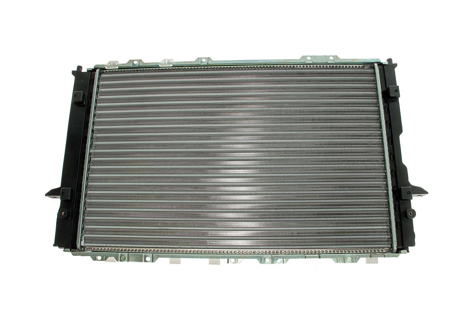 Радіатор охолодження Audi 80/100/A6 90-97