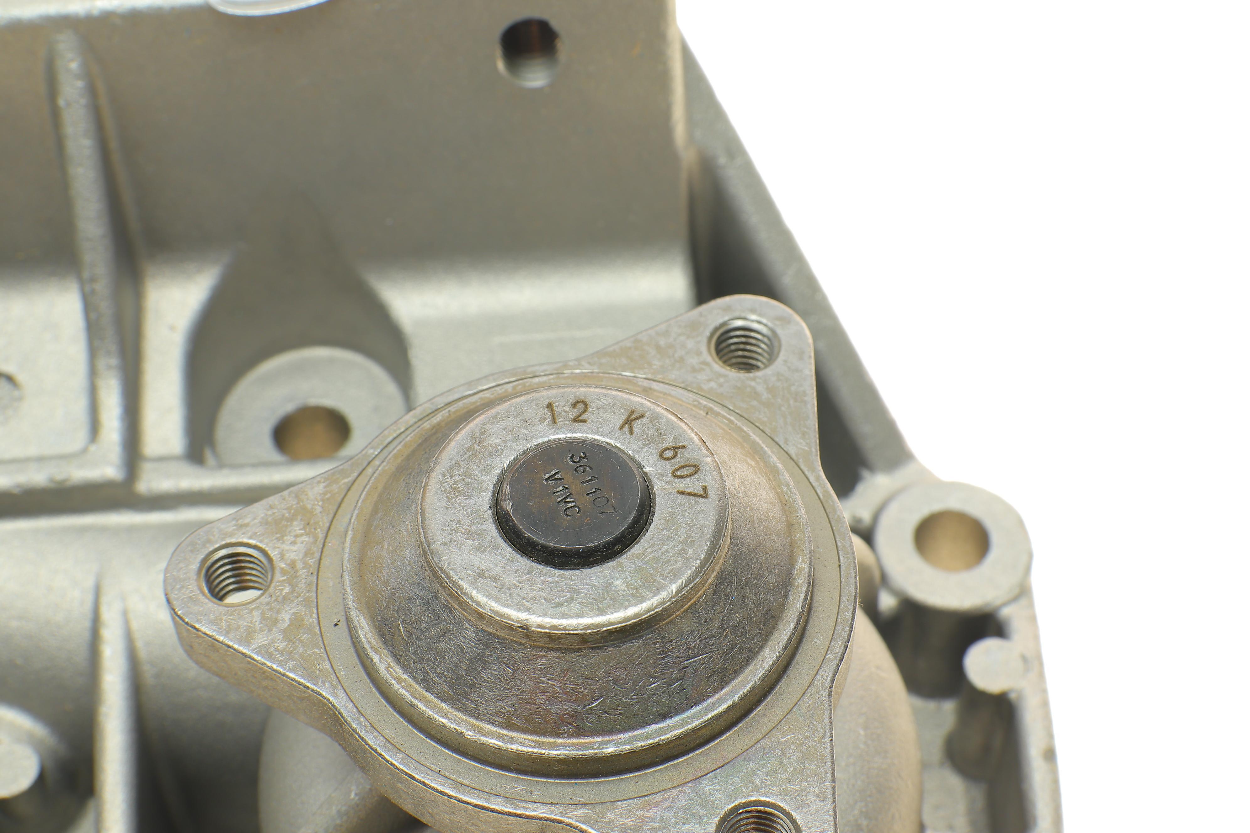 Помпа води Citroen Jumper 2.8D/HDi 99-/Fiat Ducato 2.5TDI/2.8D/JTD 94-/Peugeot Boxer (R/B) (8 лоп.)