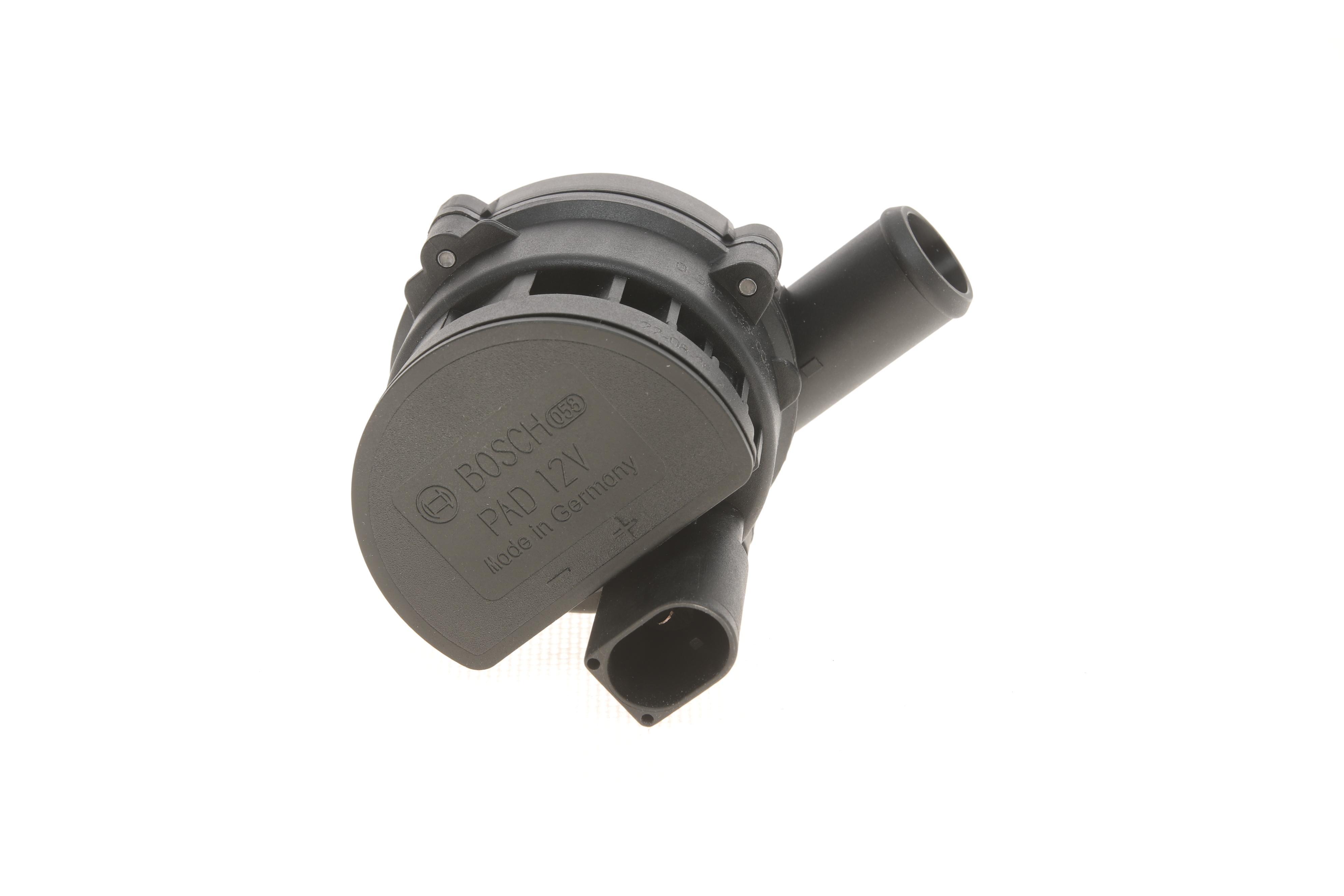 Насос системи охолодження (додатковий) MB Sprinter/VW Crafter 06-/Trafic 2.0dCi/Master 2.3dCi