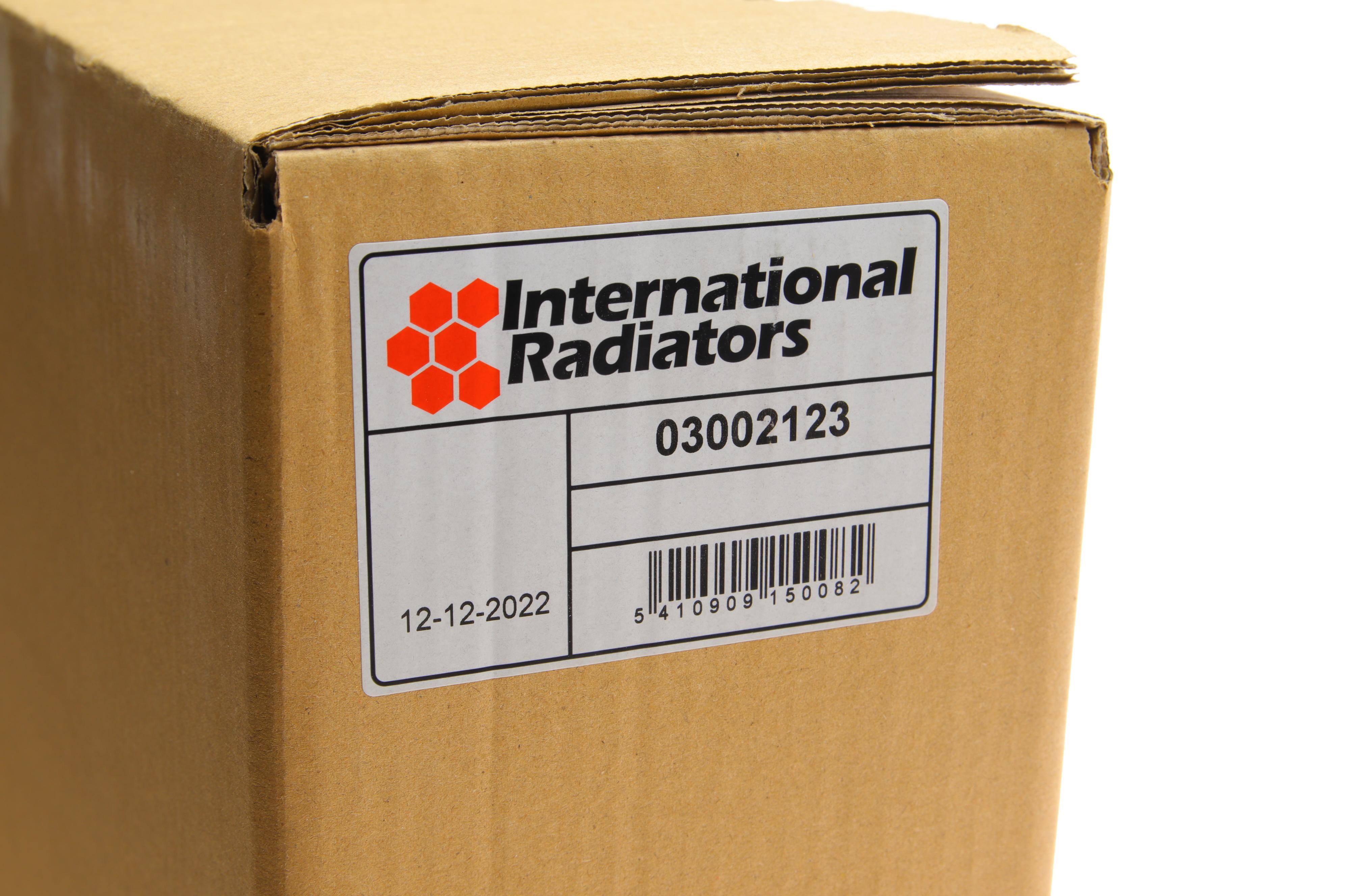 Радіатор охолодження Audi A4/A6/VW Passat 1.6-2.8 94-08