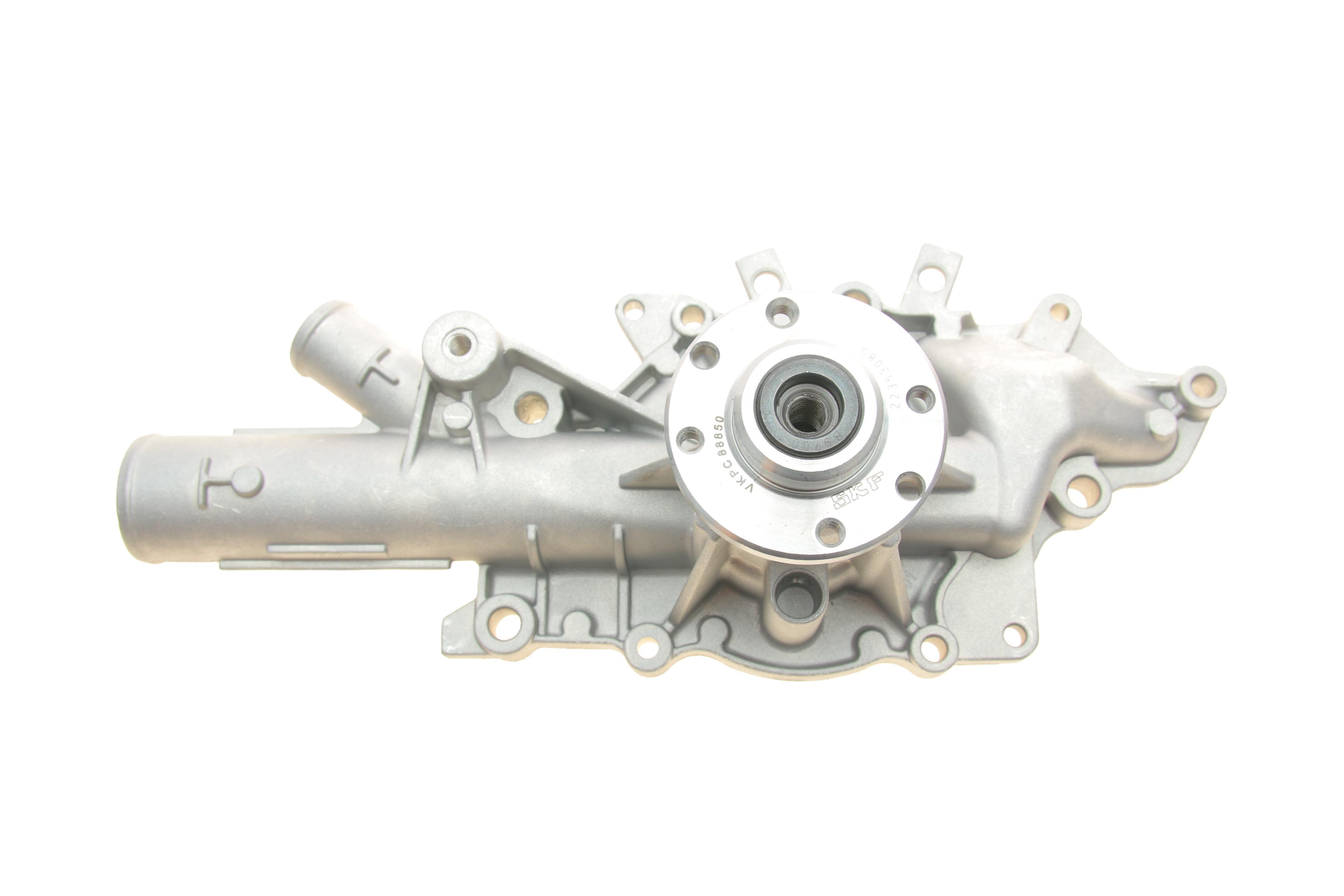 Помпа води MB Sprinter 901-904 2.2/2.7CDI OM611-612 00-06