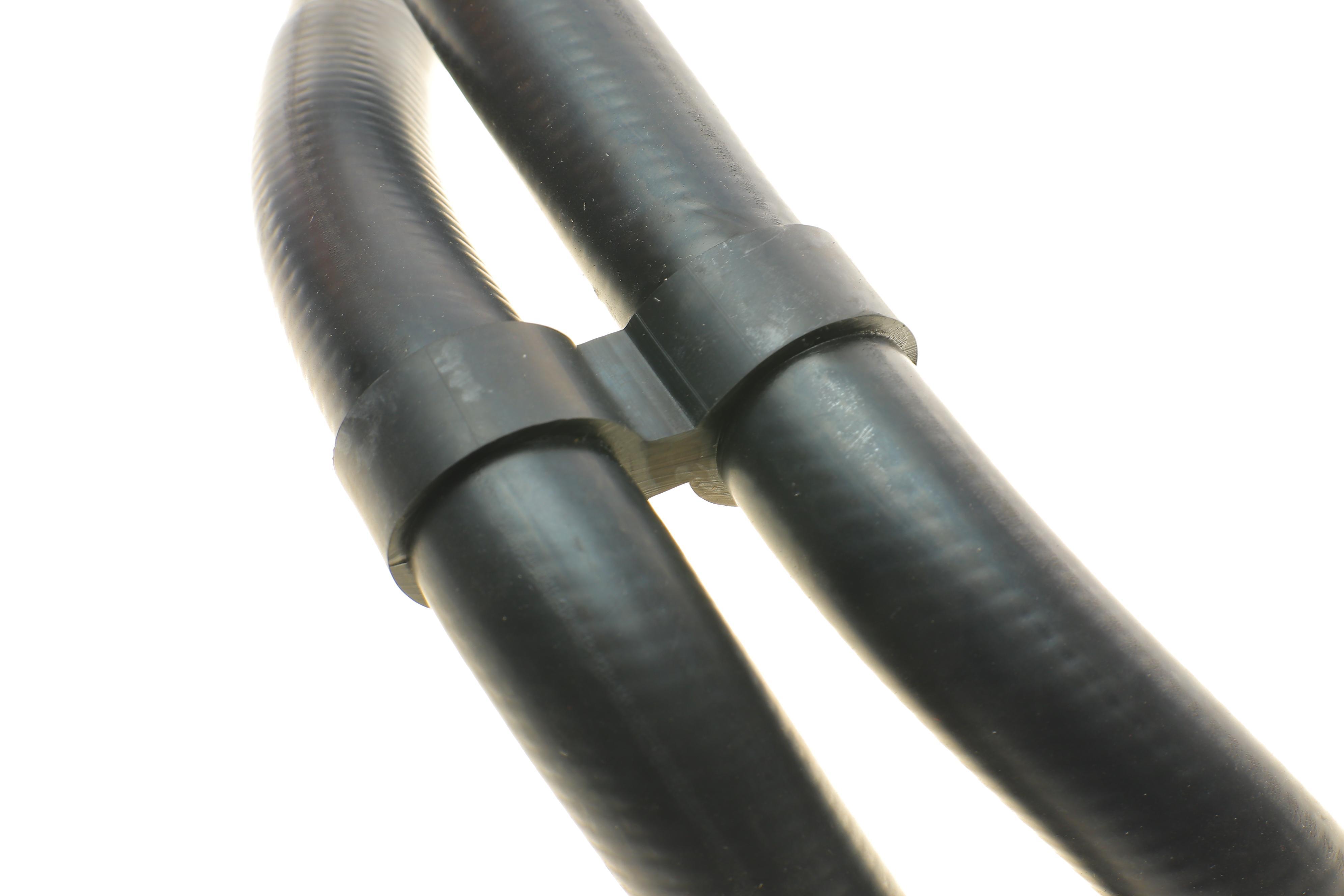 Патрубок радиатора VW Caddy 1.9/2.0TDI 04-10