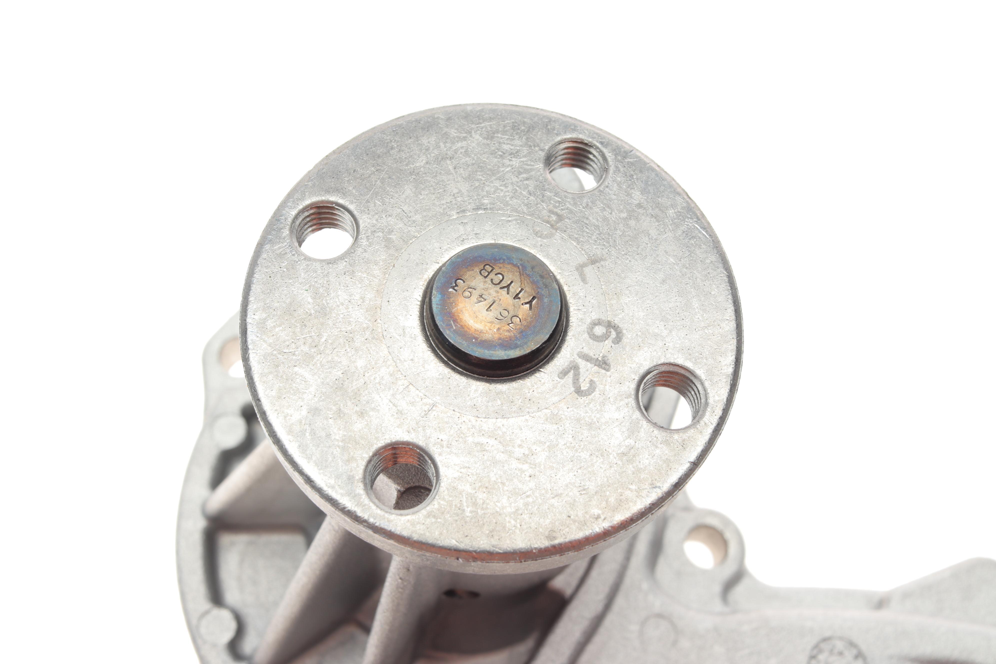 Помпа води Ford Fiesta IV/V/Focus/Fusion 1.25/1.4/1.6 95-/Mazda 2 03-05/Volvo 05-07 (R/B) (6 лоп)