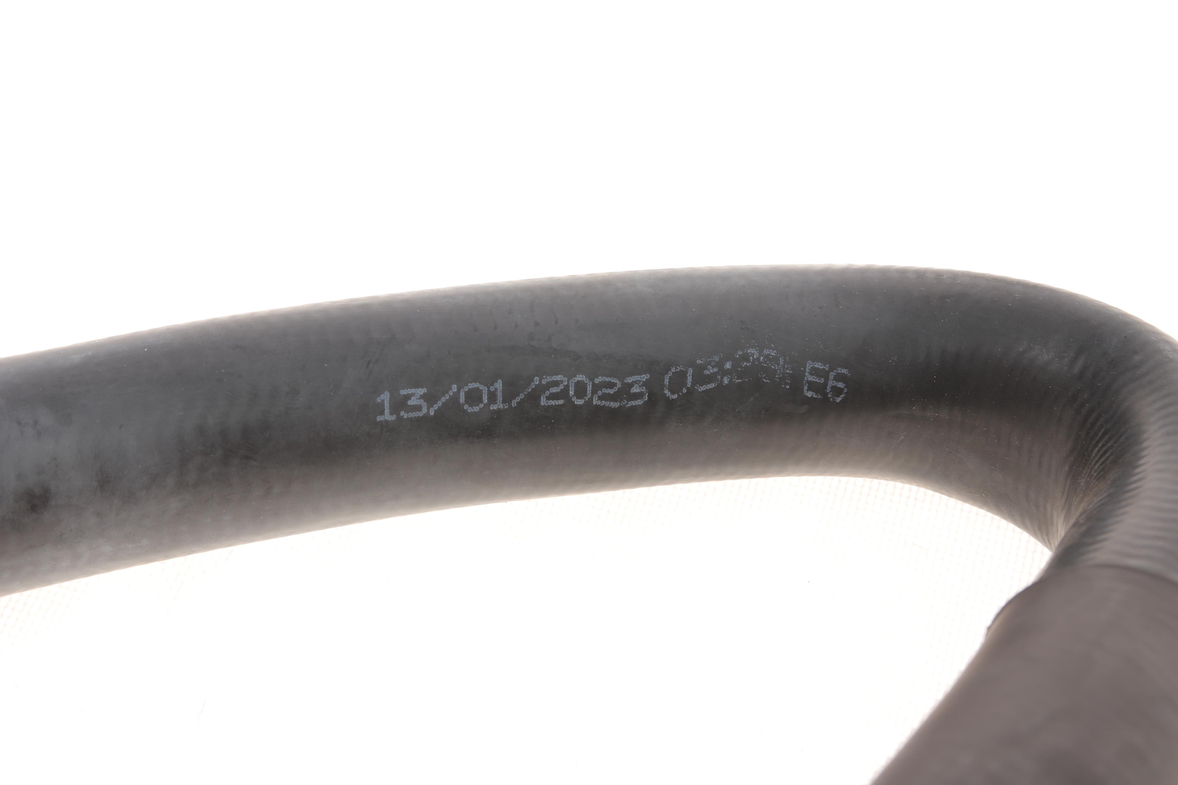 Патрубок радіатора (нижній) VW T4 1.9TD 92-03