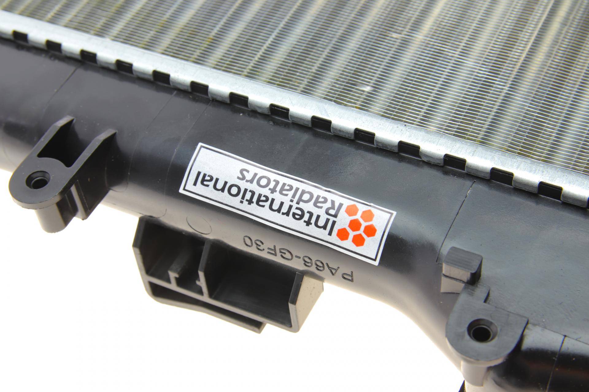 Радіатор охолодження Renault Kangoo 01-