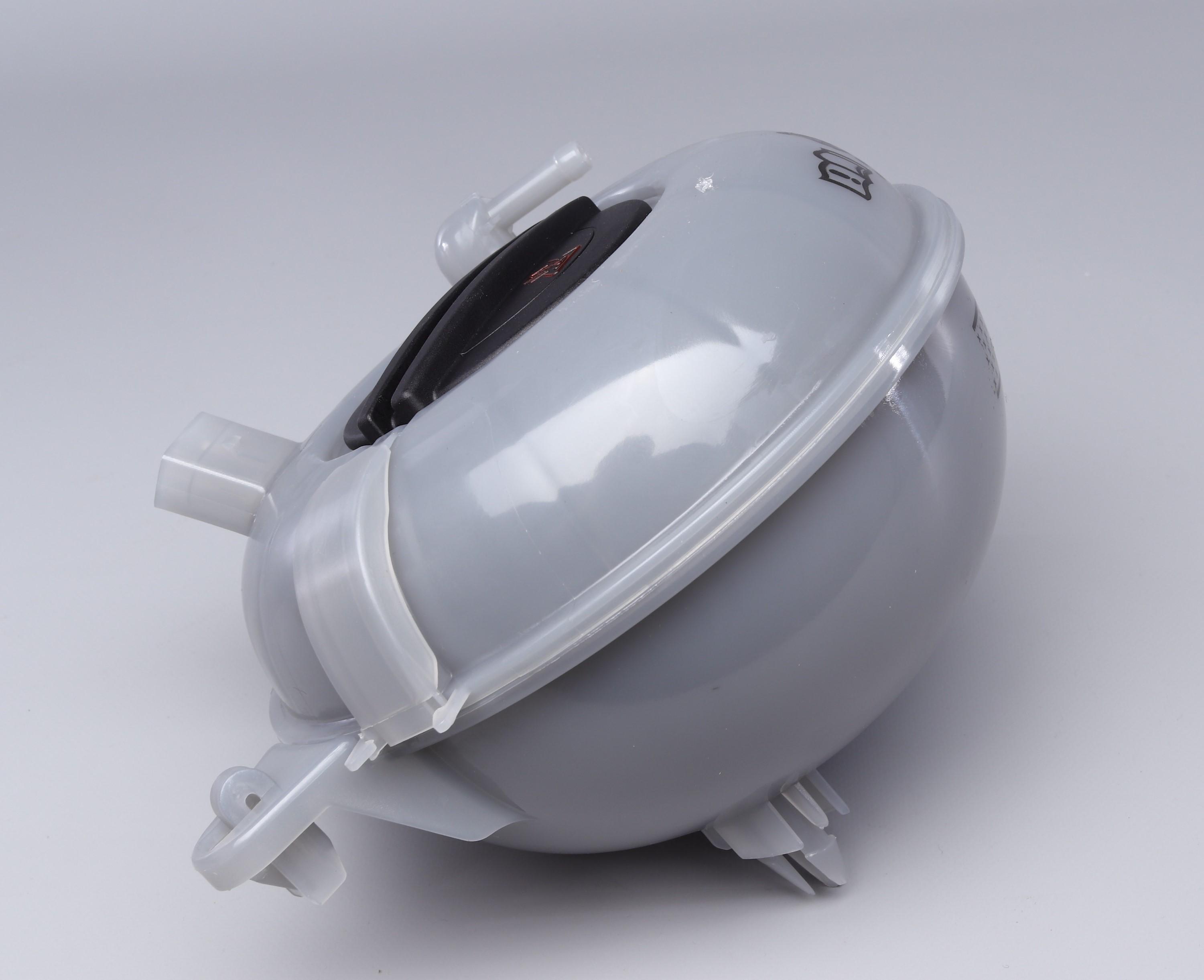 Бачок розширювальний VW Golf VII/Passat/Touran 1.2TSI-2.0TSI/1.6TDI-2.0TDI 12-