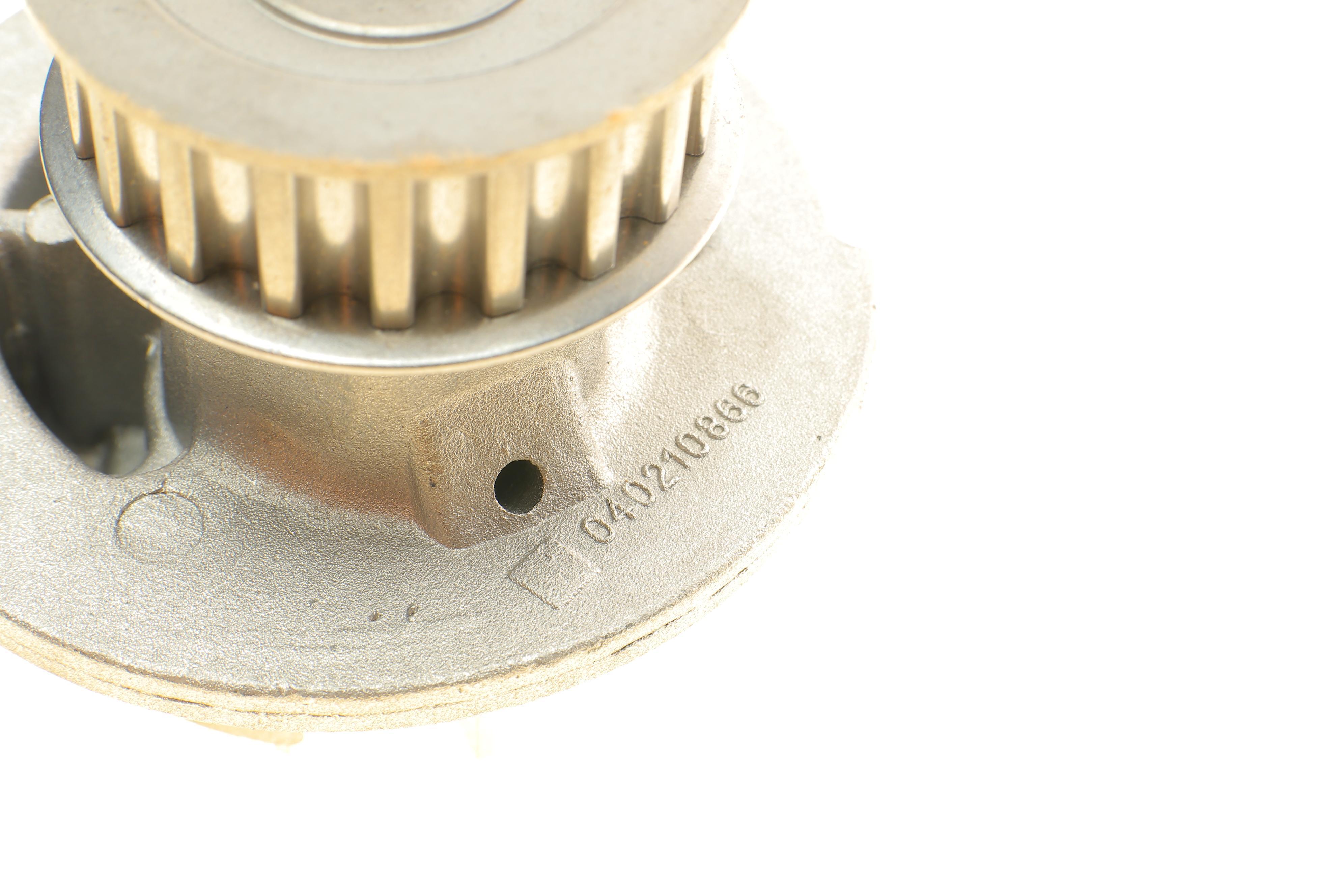 Помпа води Opel Astra F/G/Combo/Corsa A/B/Kadett D/E/Vectra 1.4/1.6/i/Si 79-04 (B/B) (8 лоп)