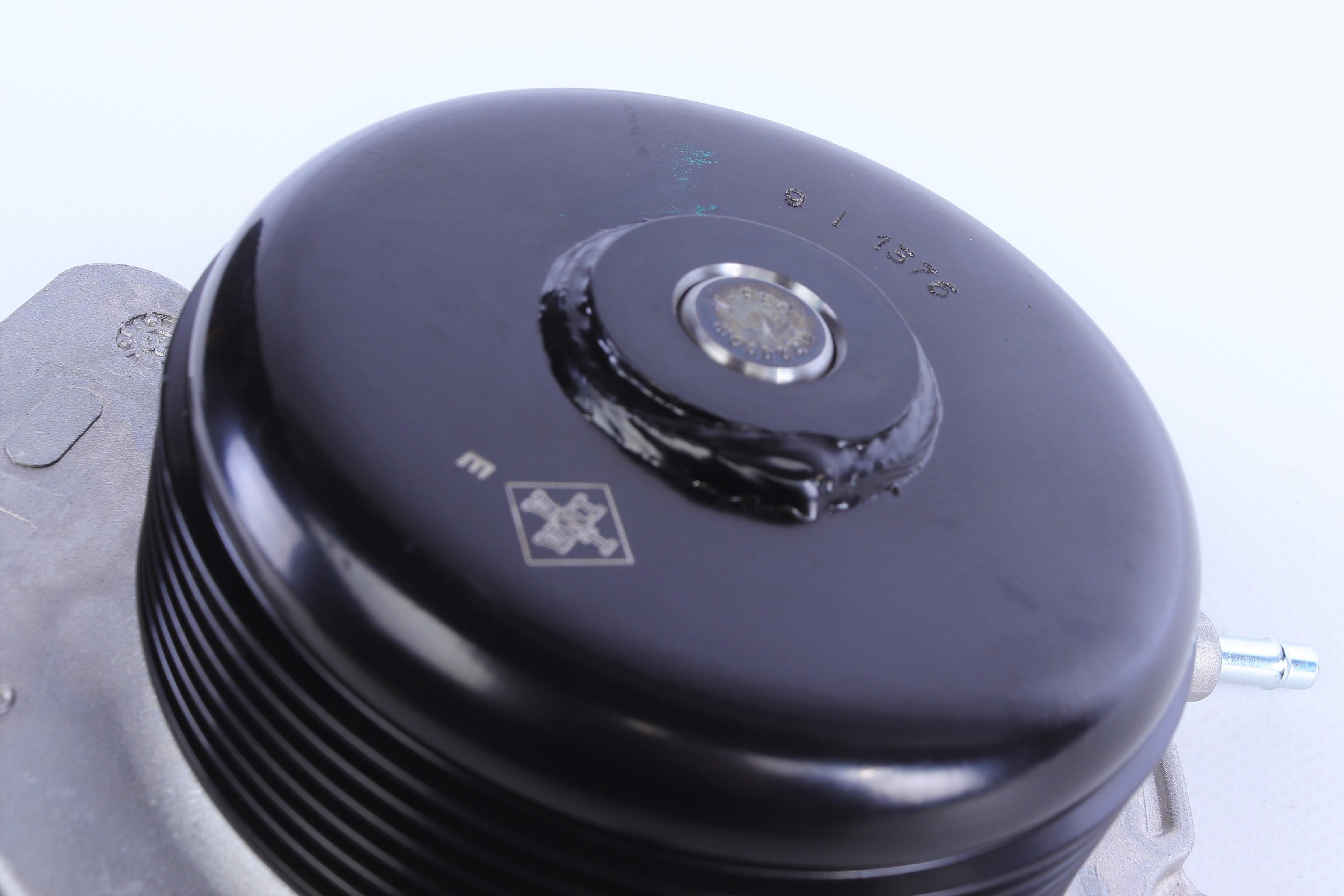 Помпа води MB C-class (W204/S204)/E-class (W212)/Vito (W447) (OM651) 08- (управл. вакуум.)