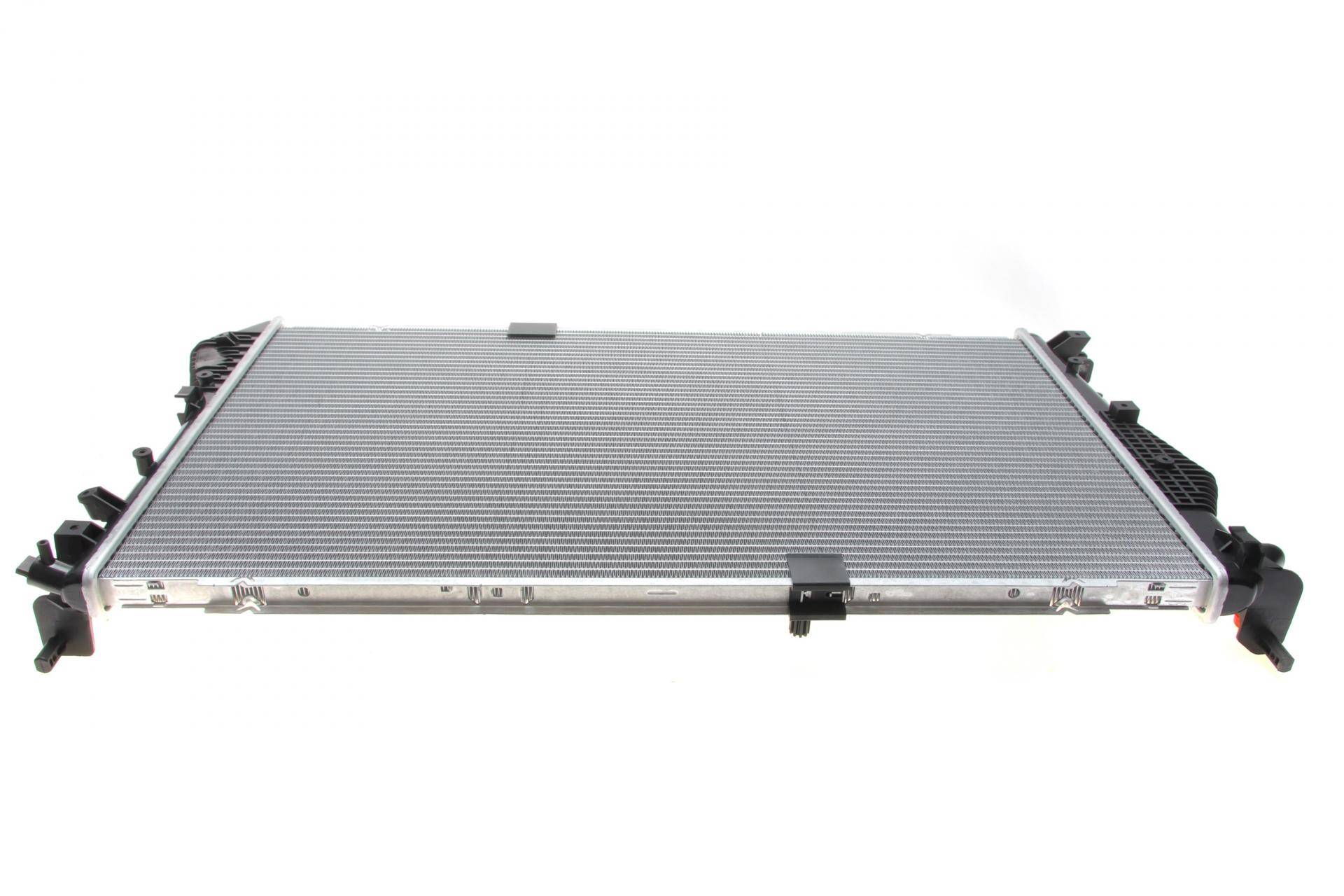 Радіатор охолодження Opel Vivaro 2.0CDTI 06-