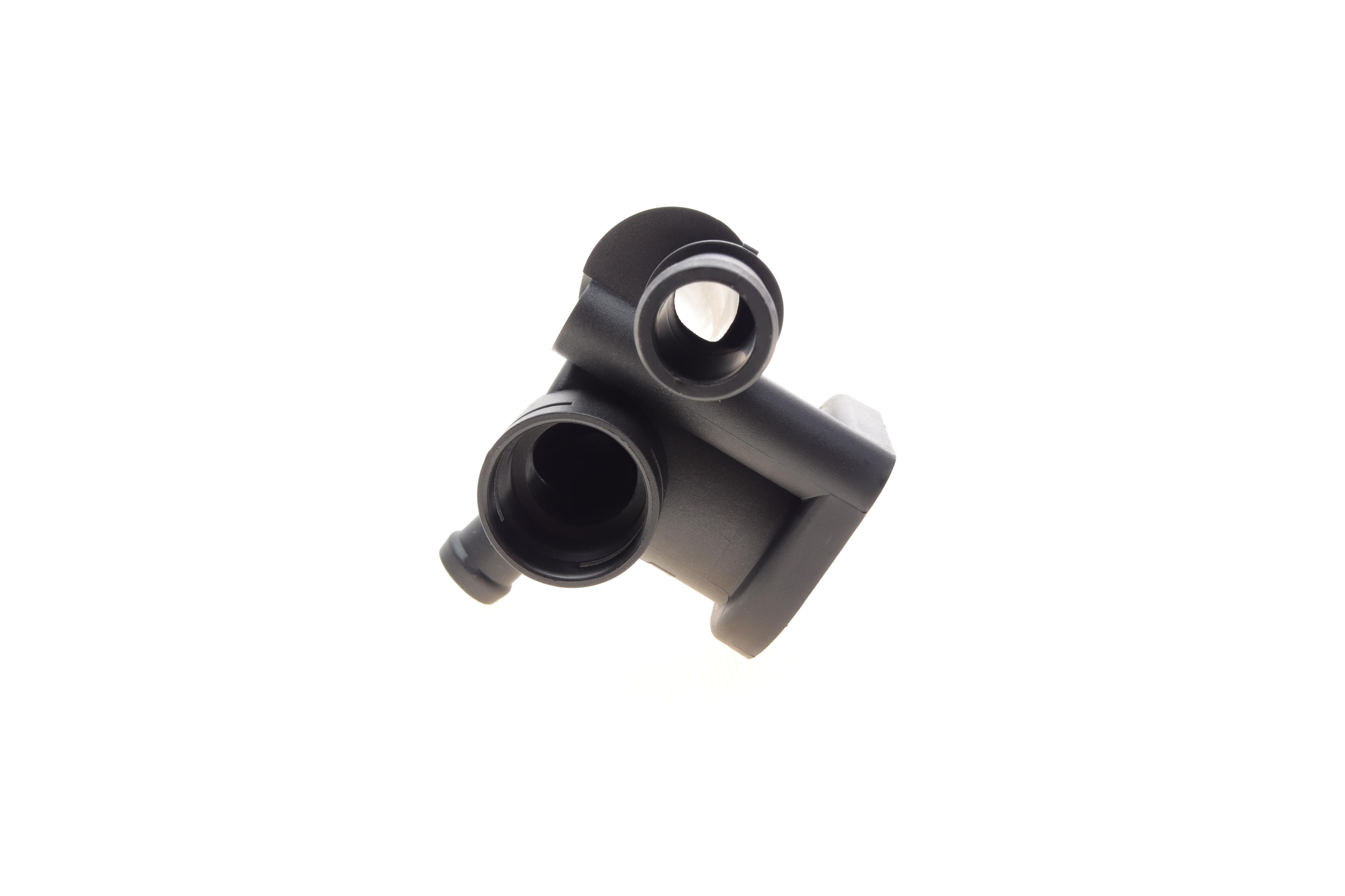 Фланець системи охолодження VW Caddy III 1.9TDI/2.0SDI 04-10