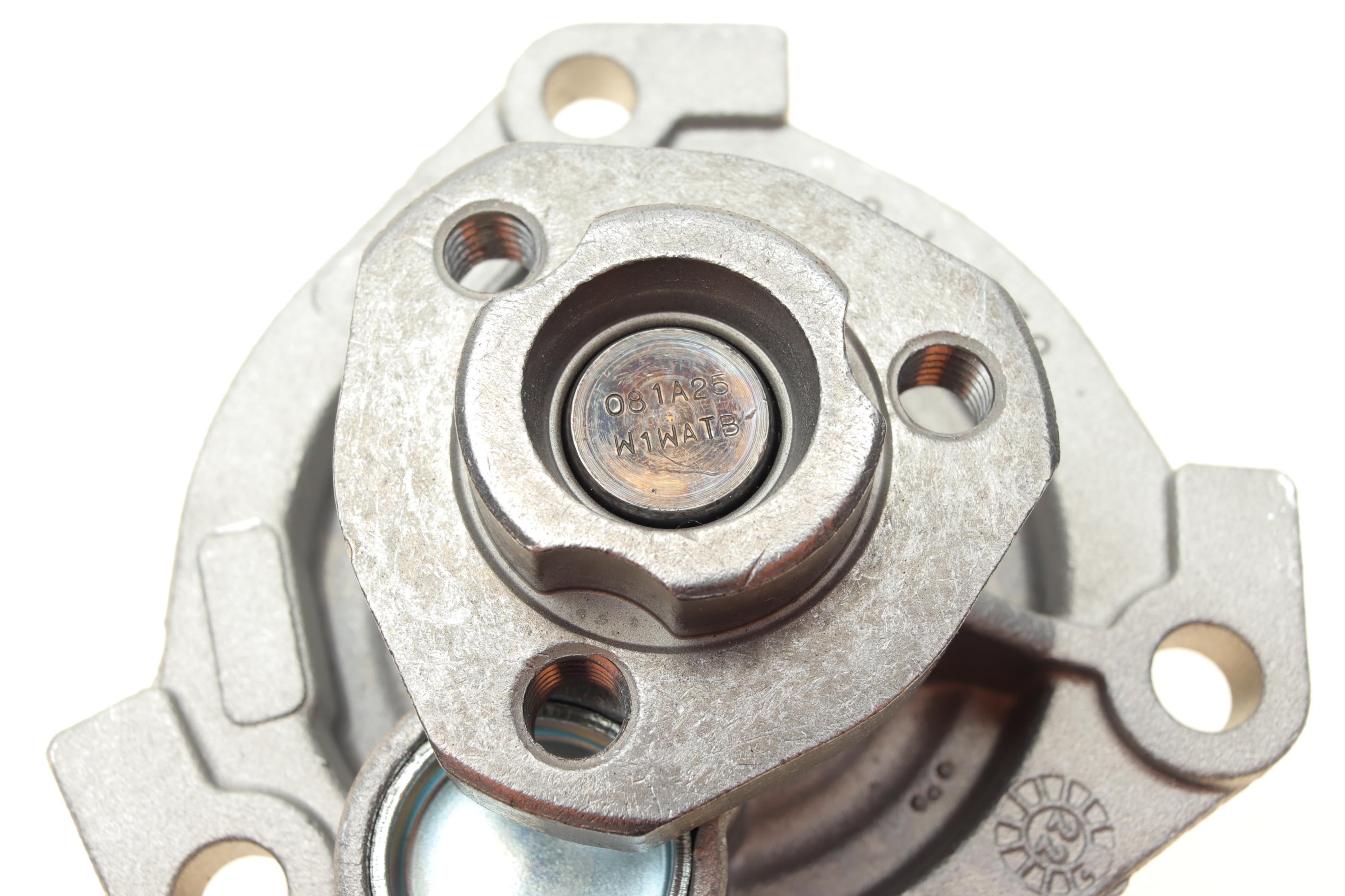 Помпа води Opel Astra G/Vectra B/C/Zafira A/Omega B 2.0DI/DTI/2.2DTI 96-06