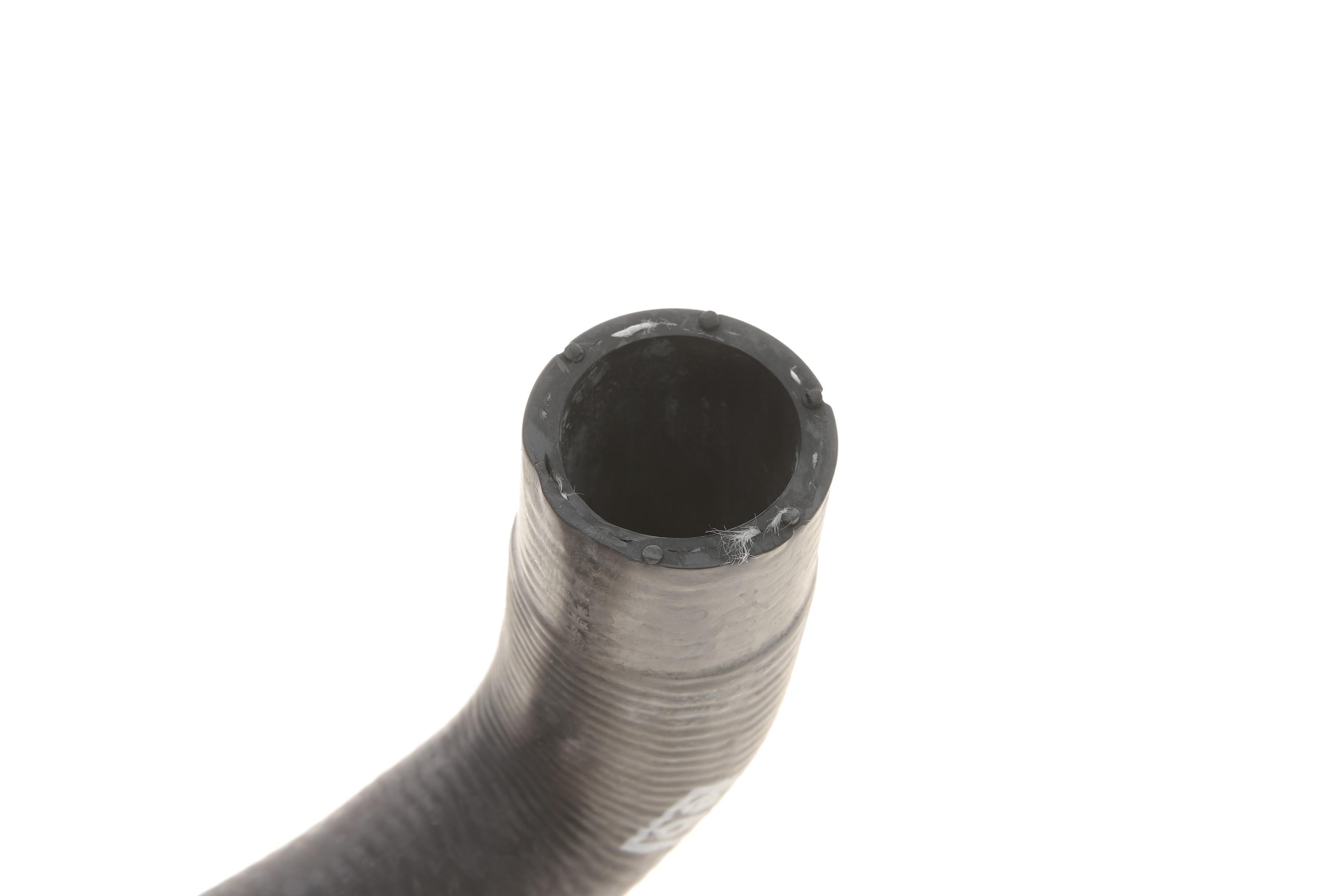 Патрубок системи охолодження MB Sprinter CDI