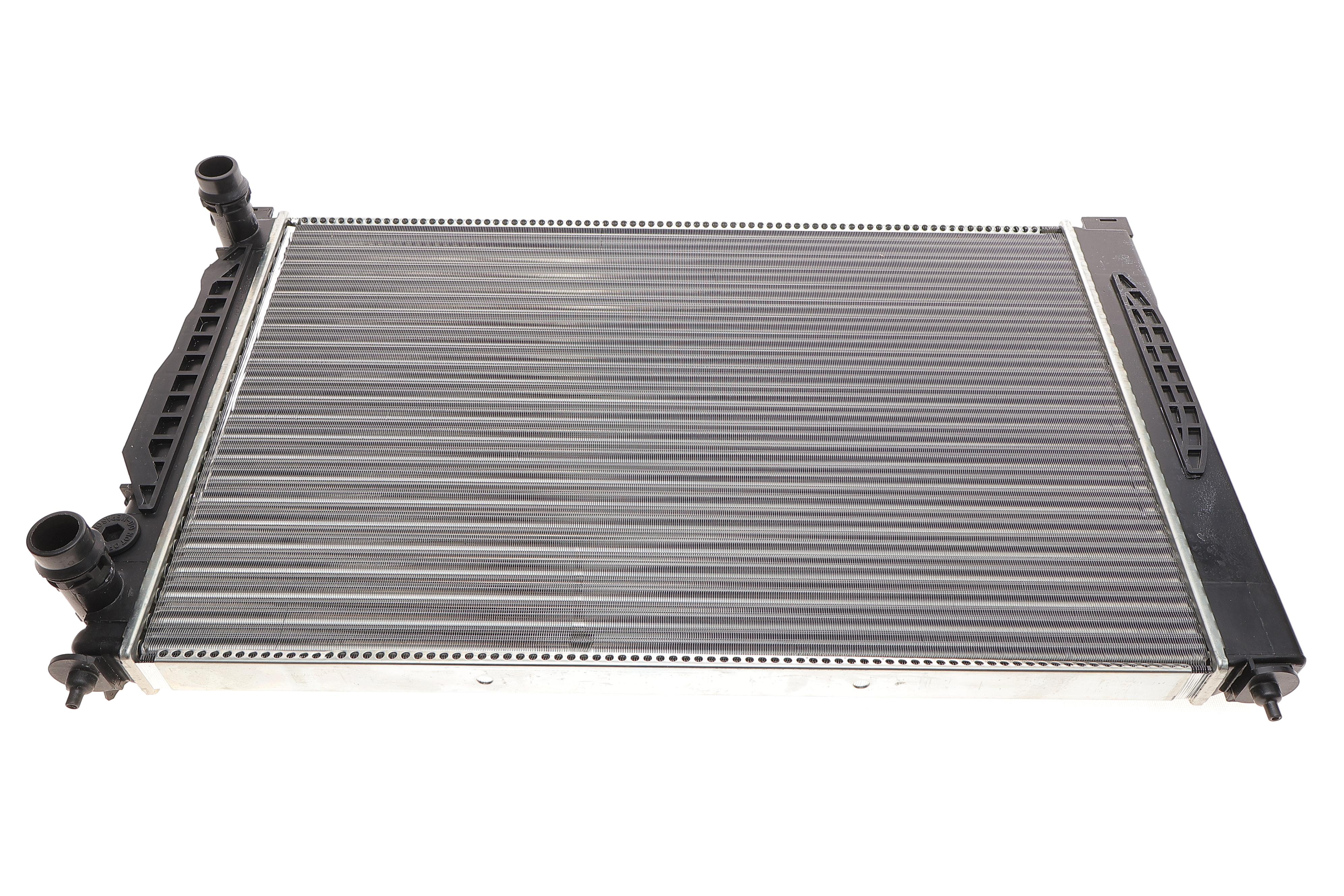 Радіатор охолодження Audi A6/VW Passat 1.9TDI 97- (МКПП) (632x385x32)