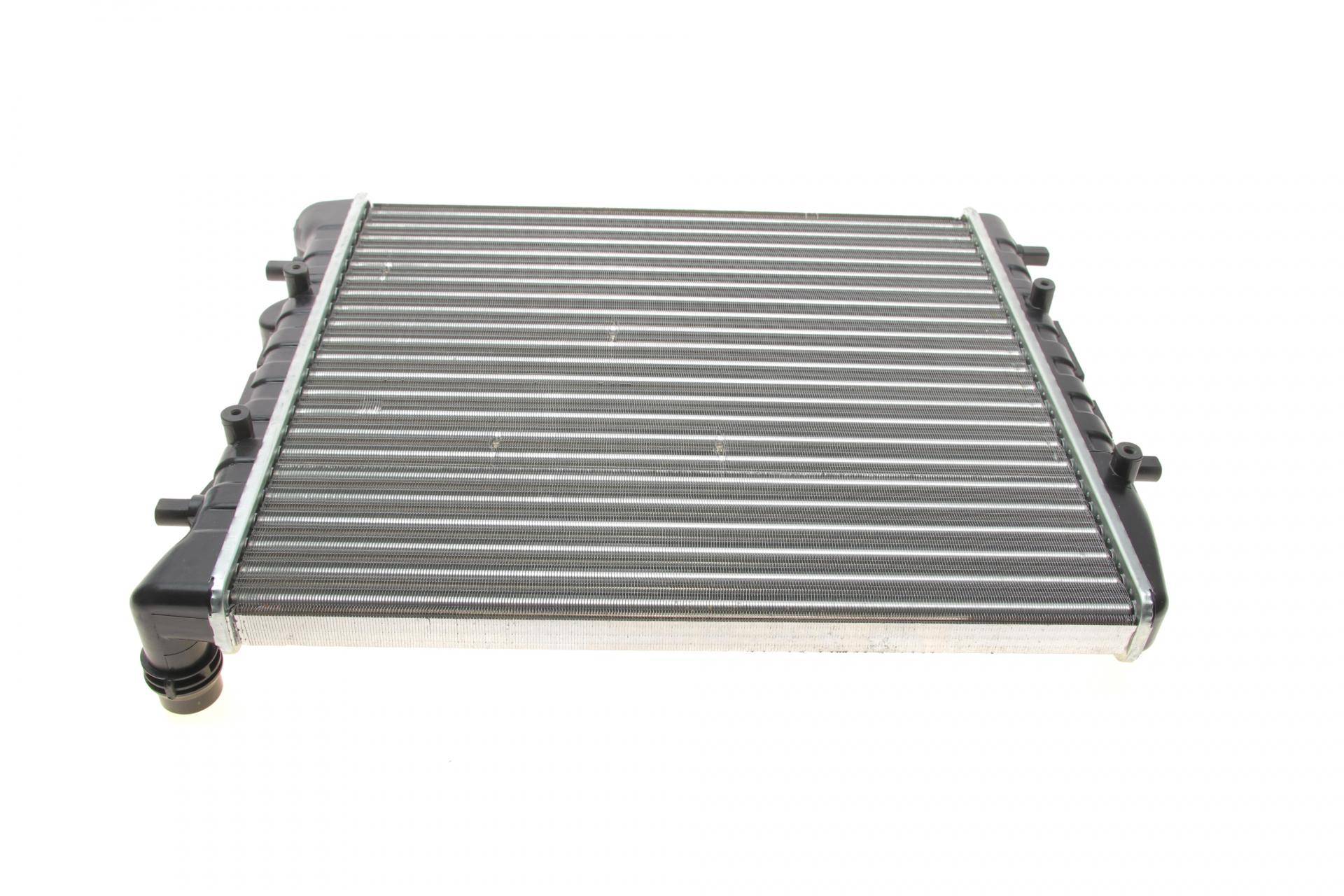 Радіатор охолодження VW Polo 01-18