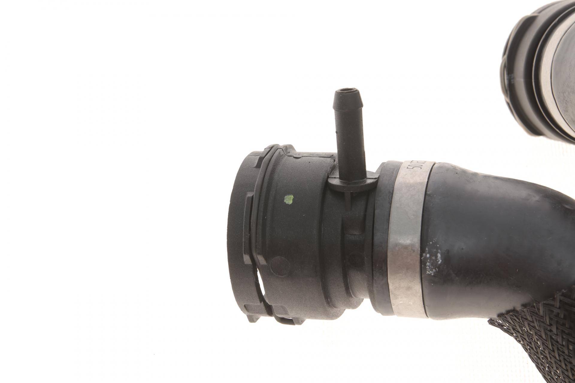 Патрубок радіатора (верхній) Audi A6 2.0D 04-11