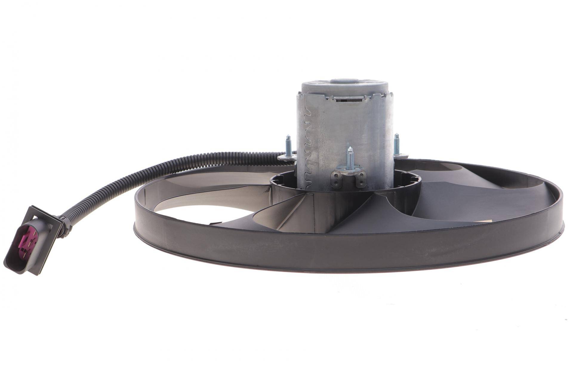 Вентилятор охолодження двигуна VW Bora/ Golf IV 1.6-2.0/1.9TDI 97-06