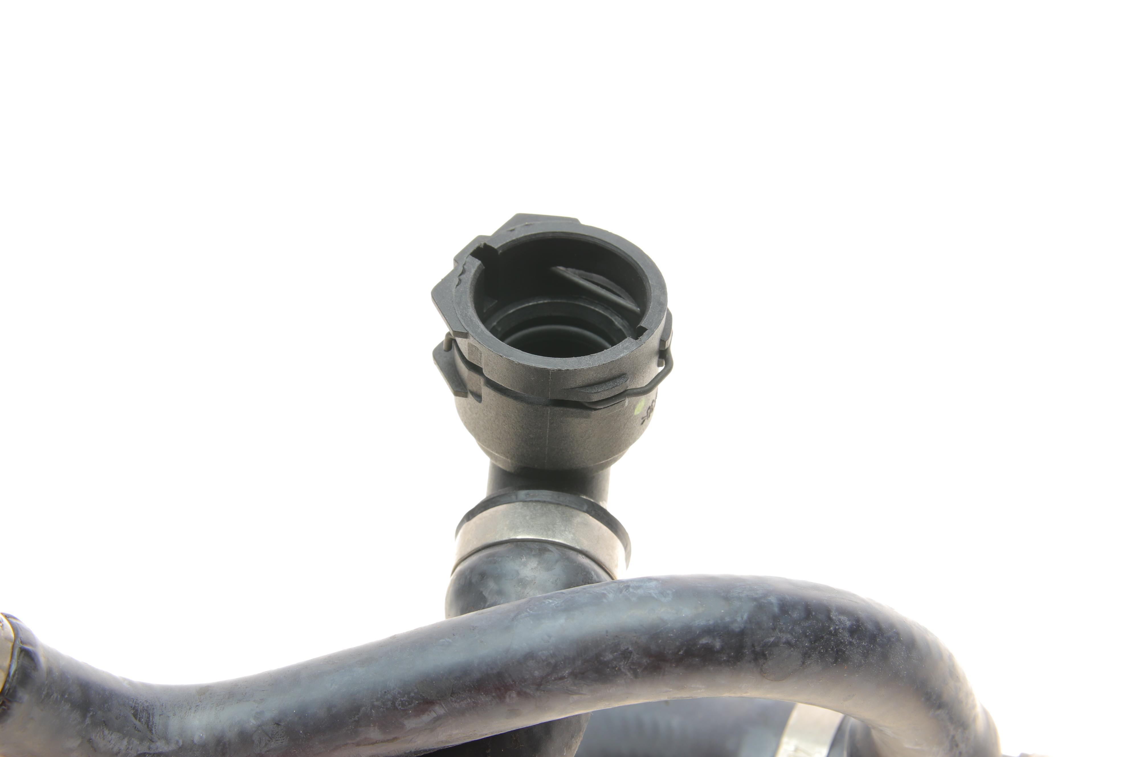 Патрубок радіатора (верхній/L) BMW 5 (E60) 00-05 M54 (К-кт в зборі)