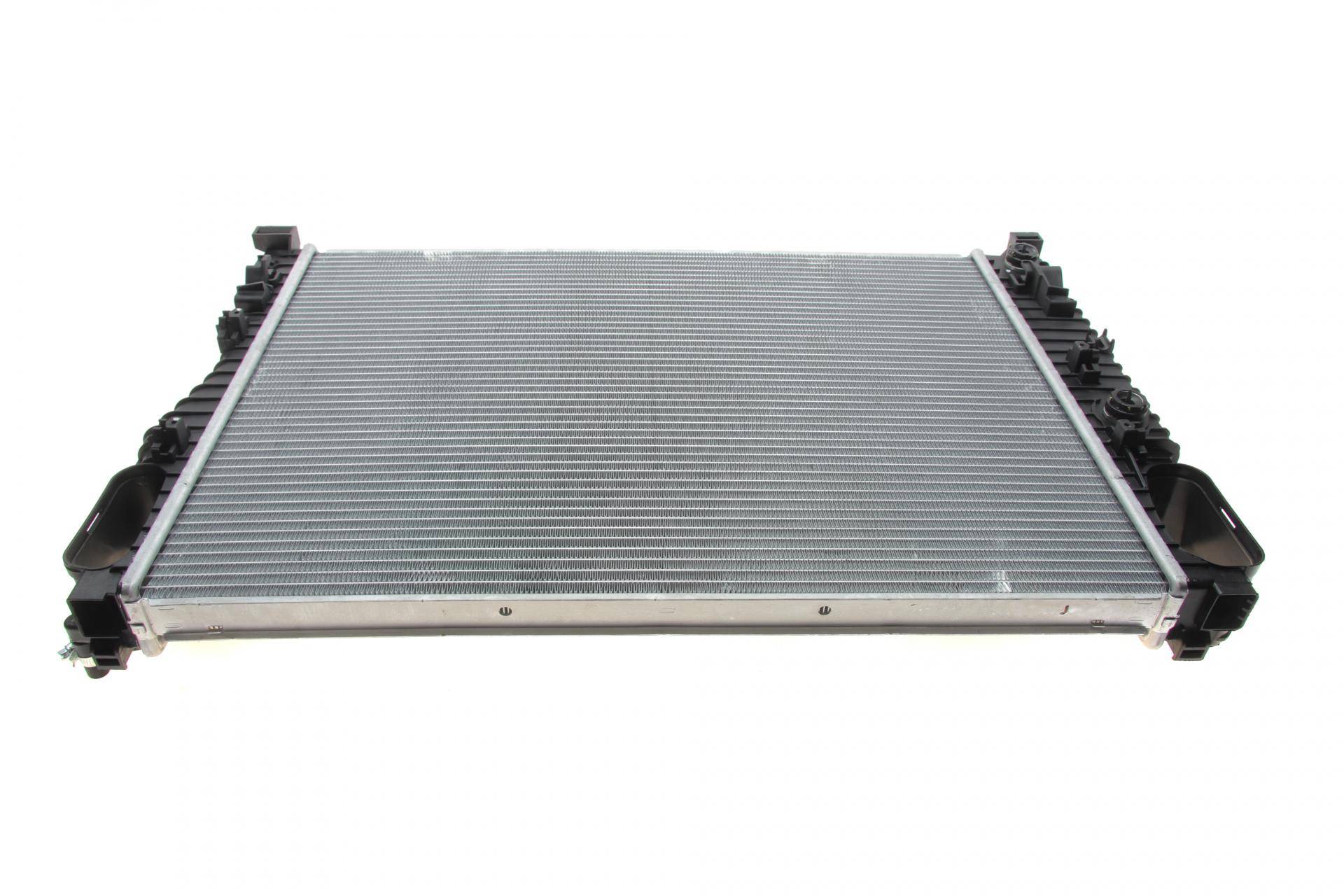 Радіатор охолодження MB E-class (S211/W211) 1.8-5.0 02-10