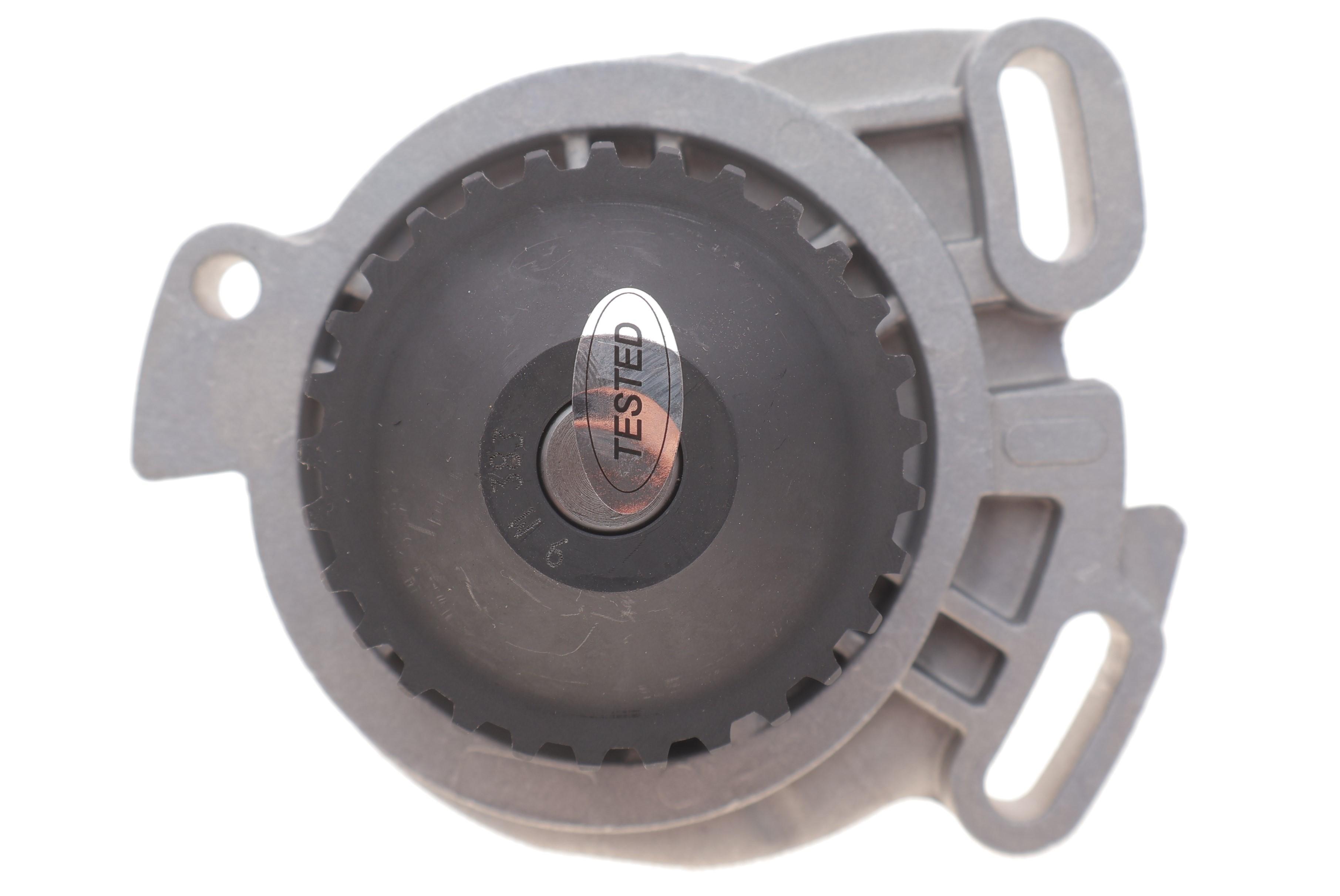 Помпа води Audi 100/200/90 1.9-2.3 82-91 (29z) (B/B) (5 лоп.)