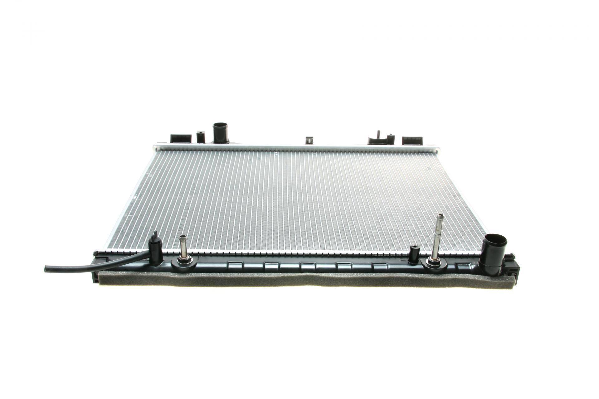 Радіатор охолодження Kia Sorento 2.4/3.5 V6 02-