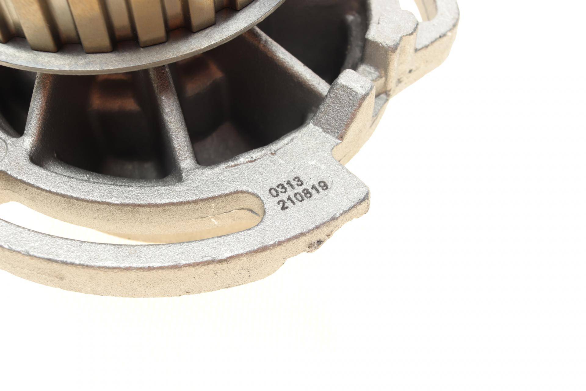 Помпа води Audi 50/80/VW Golf/Jetta/Passat/Polo 0.9-1.3 74-94 (B/B) (8 лоп)