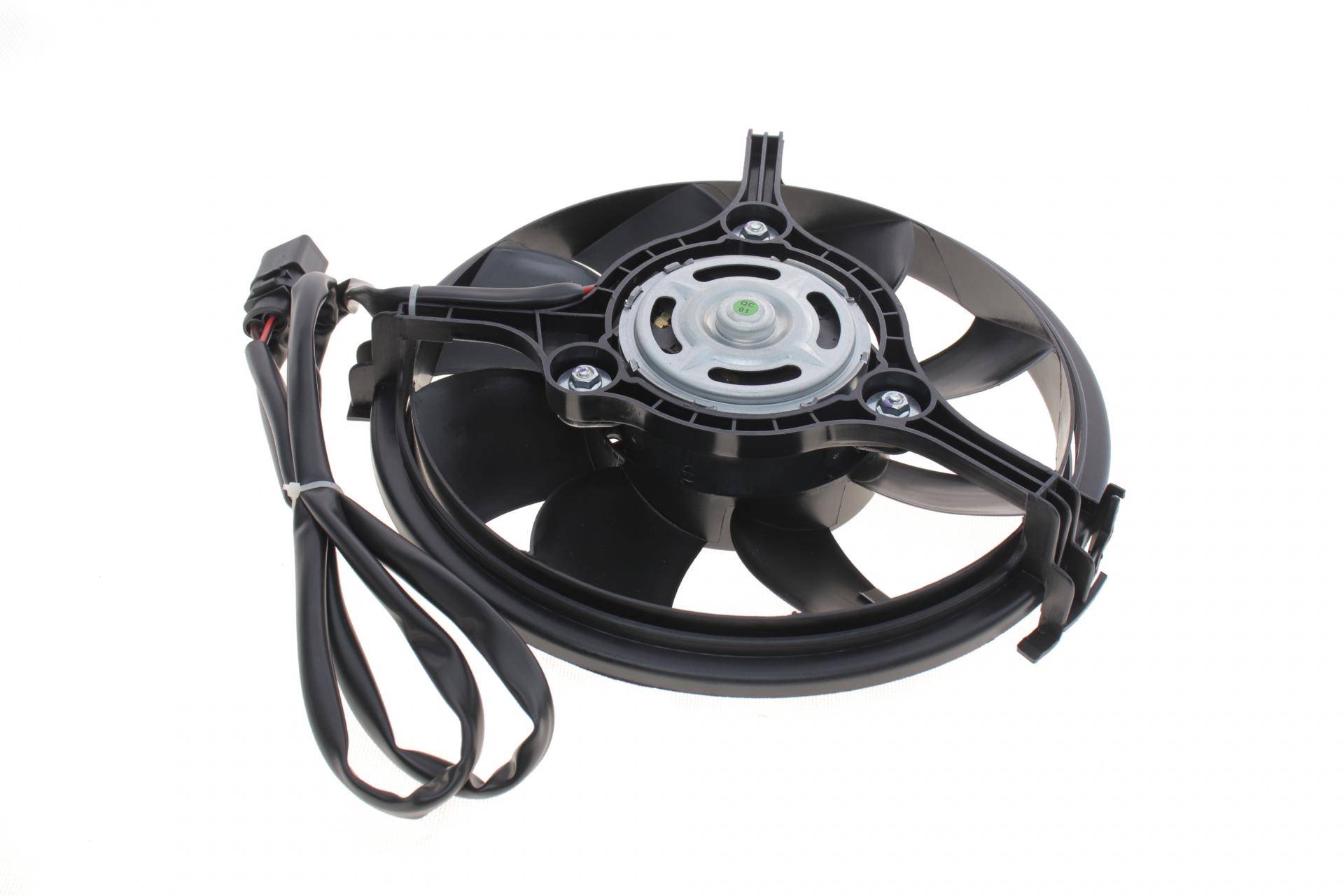 Вентилятор радіатора (електричний) Audi A6/VW Passat 1.6-3.0 97-05