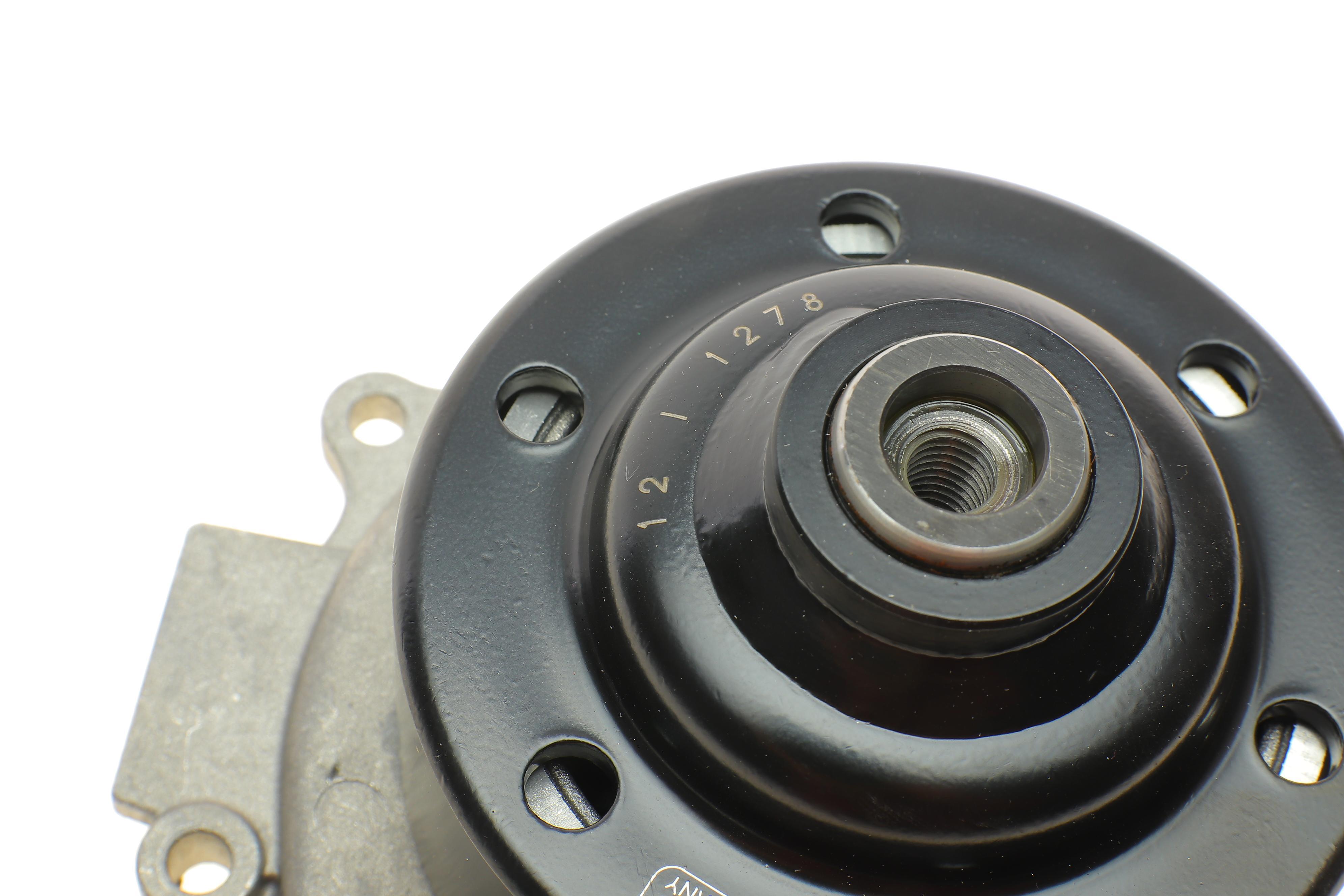 Помпа води MB Sprinter 2.2CDI OM651 09-