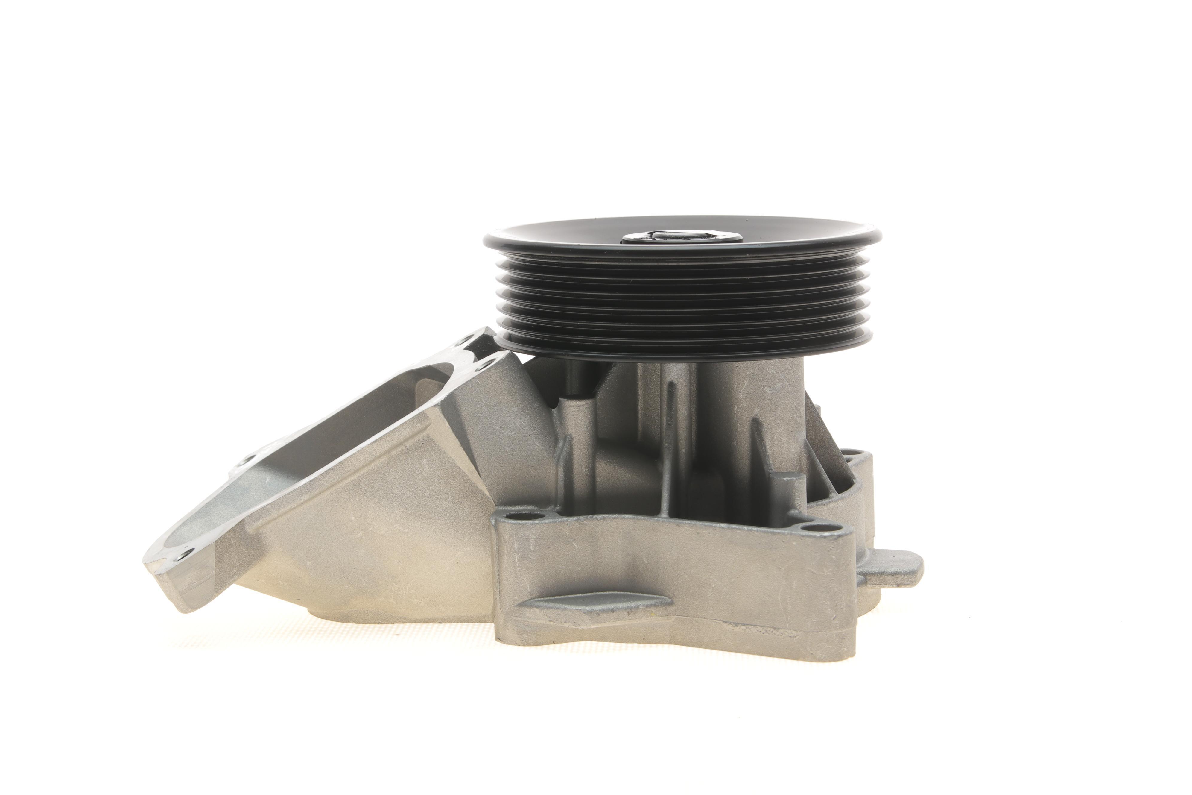 Помпа води BMW 3 (E90/E91/E92) 335d 06-13/X3 (E83) 3.0d/xDrive 30d 04-10 (R/B) (7 лоп.) (6 кан.)