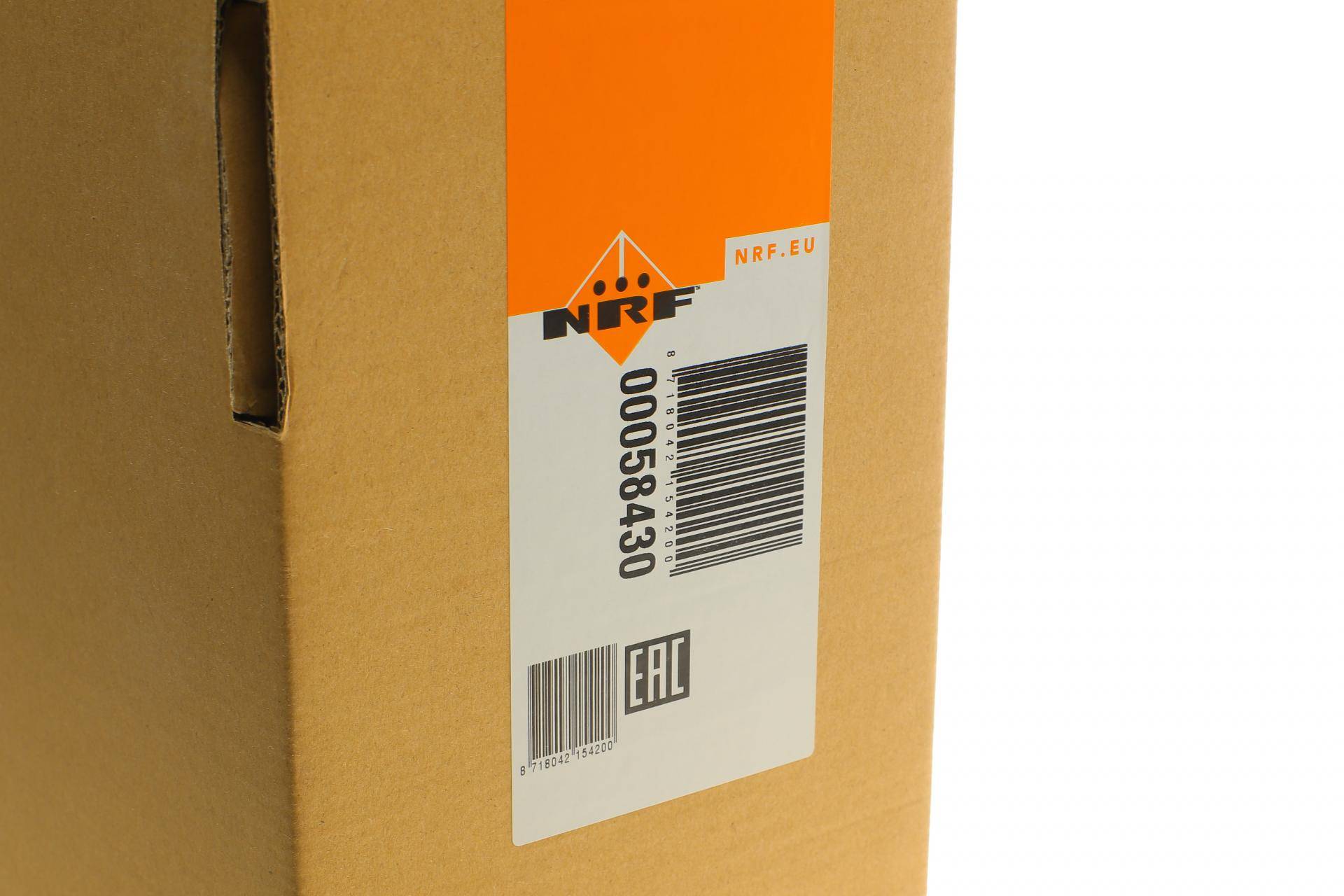 Радіатор охолодження Iveco Daily 2.2/3.0 11-