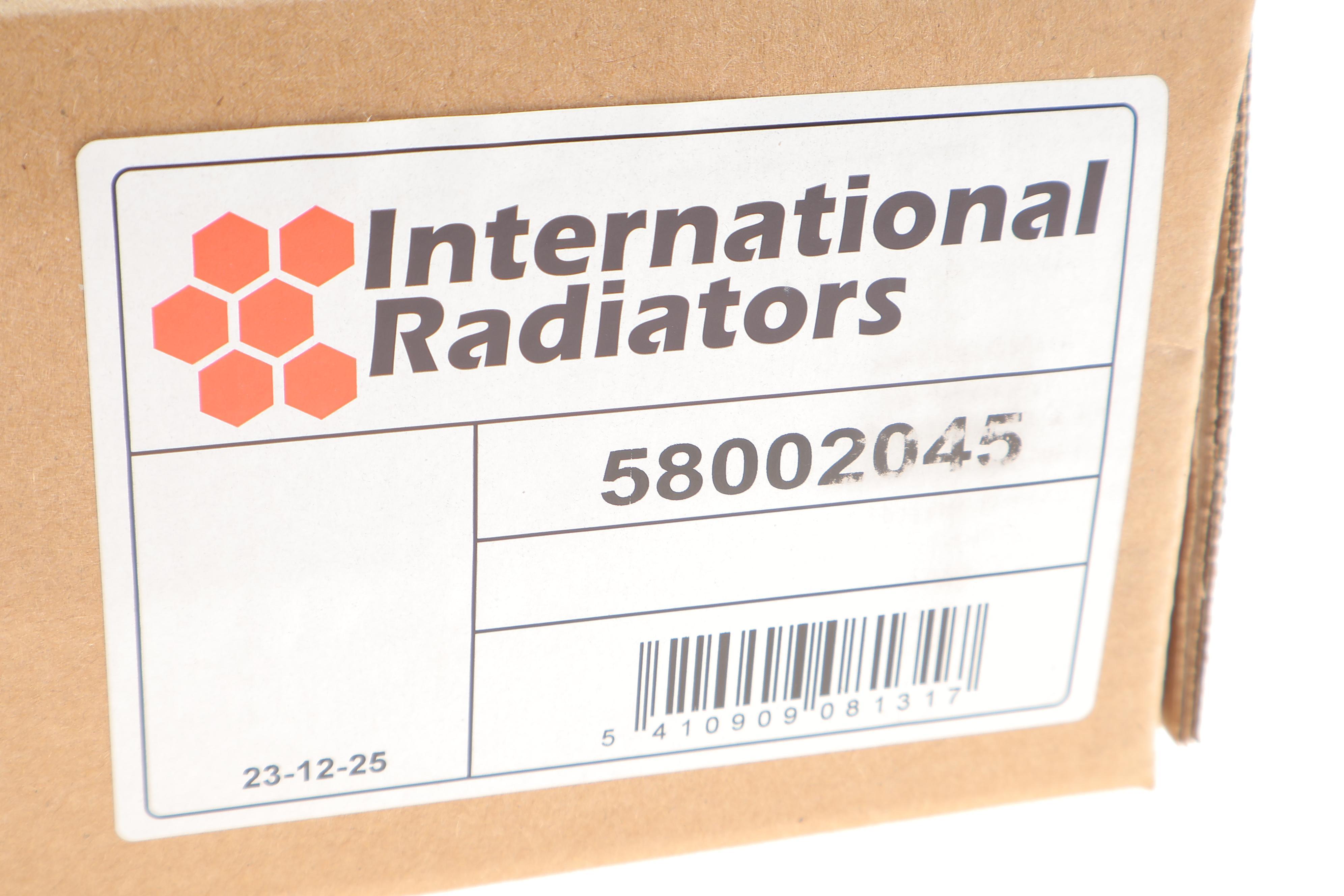 Радіатор охолодження VW Golf I/II/Jetta I/II 1.5/1.6D/1.6 GTI/1.8 GTI 76-93