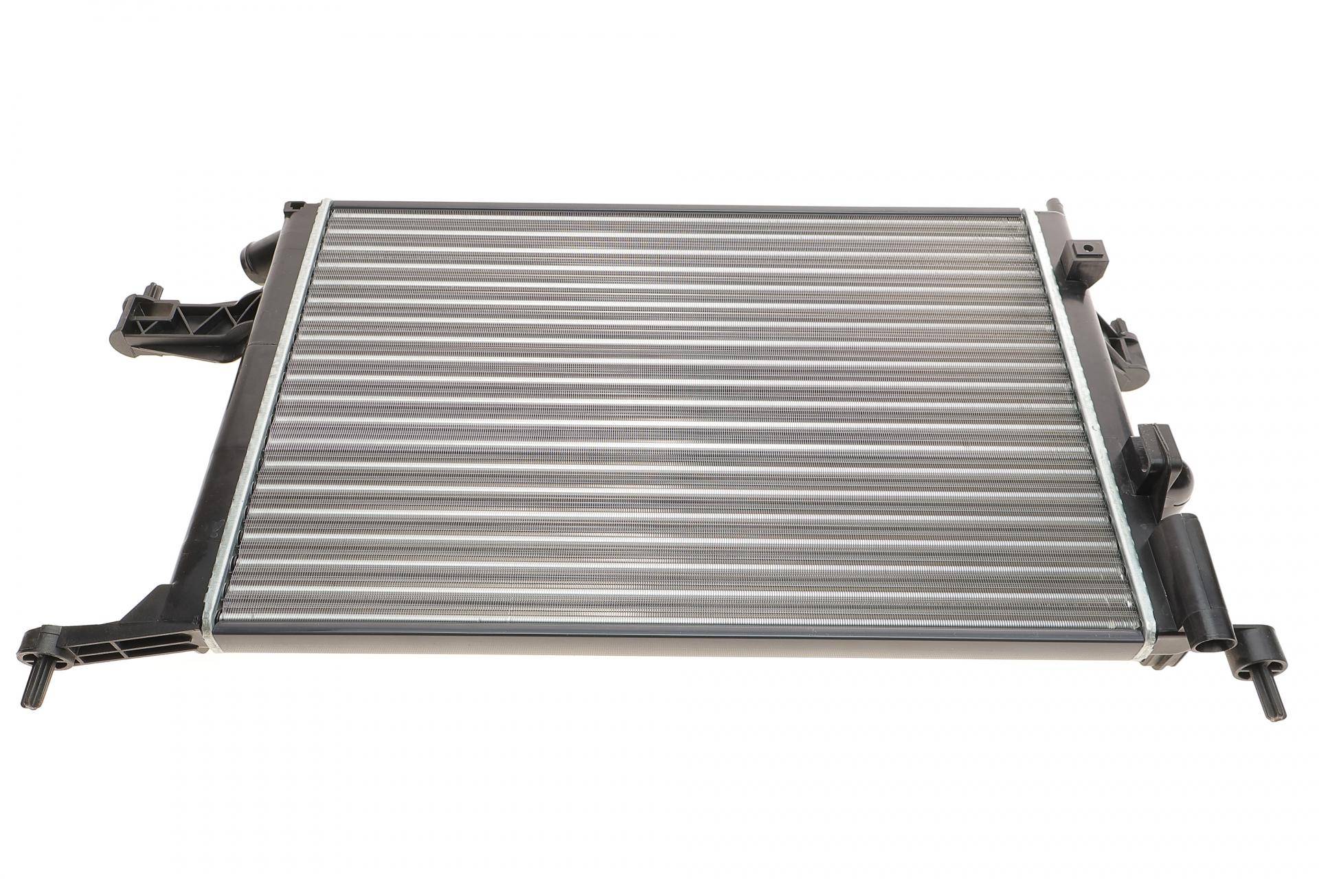 Радіатор охолодження Opel Combo/Corsa 1.4-1.8 00-