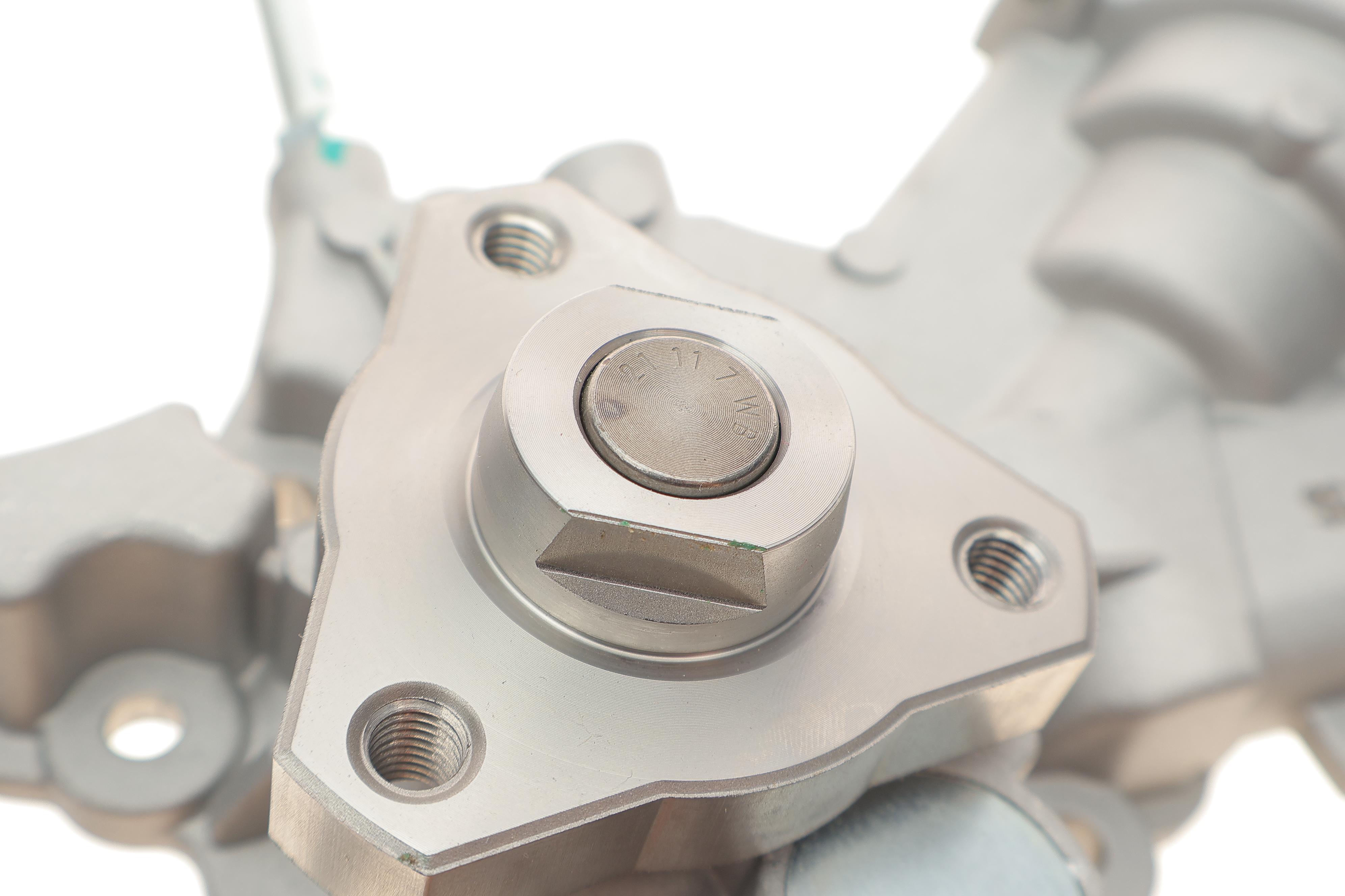 Помпа води Opel Astra G/H/Combo/Corsa C/D/Meriva A 1.0-1.8 00-