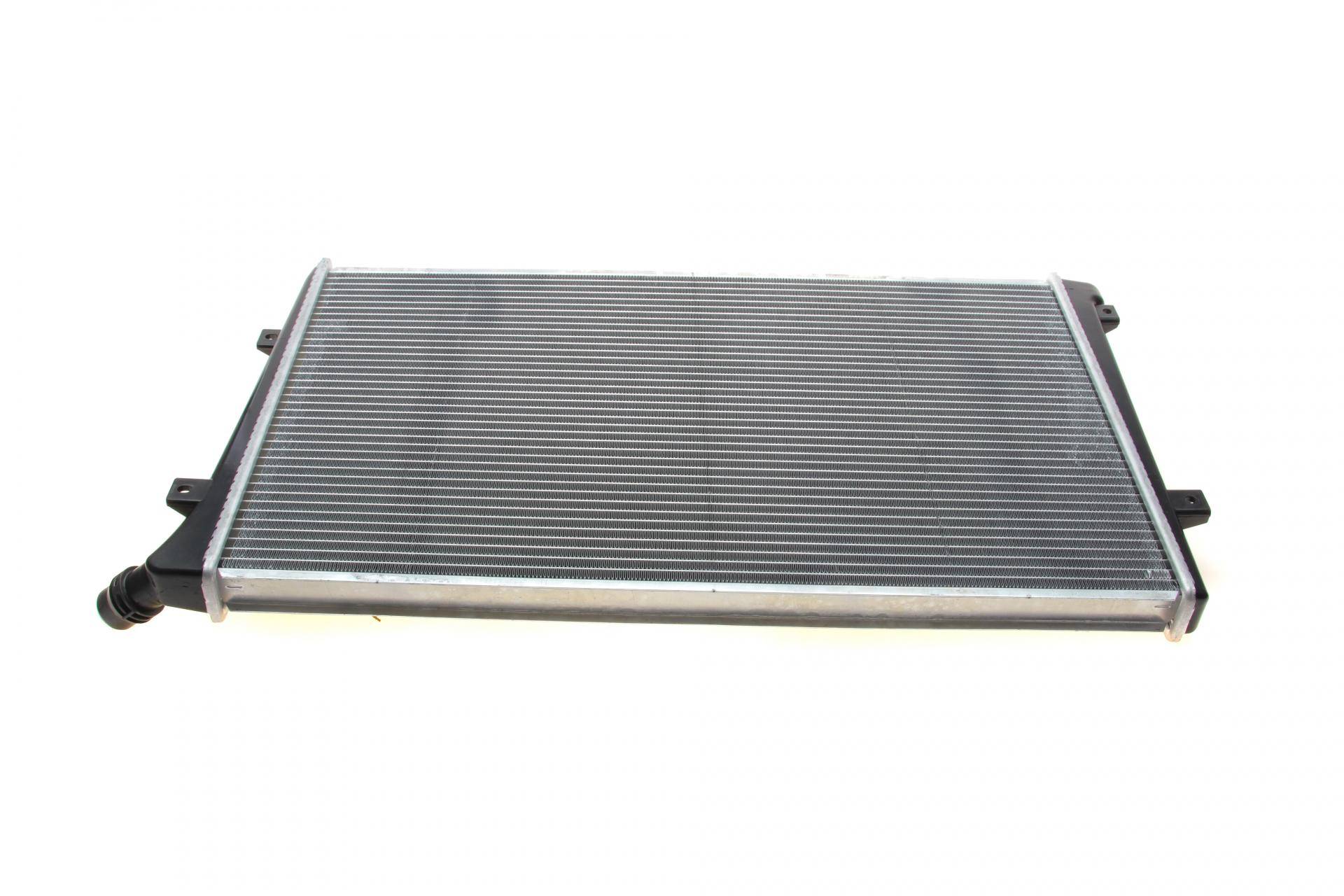 Радіатор охолодження VW Caddy 1.9TDI (55/77kW) 04-10