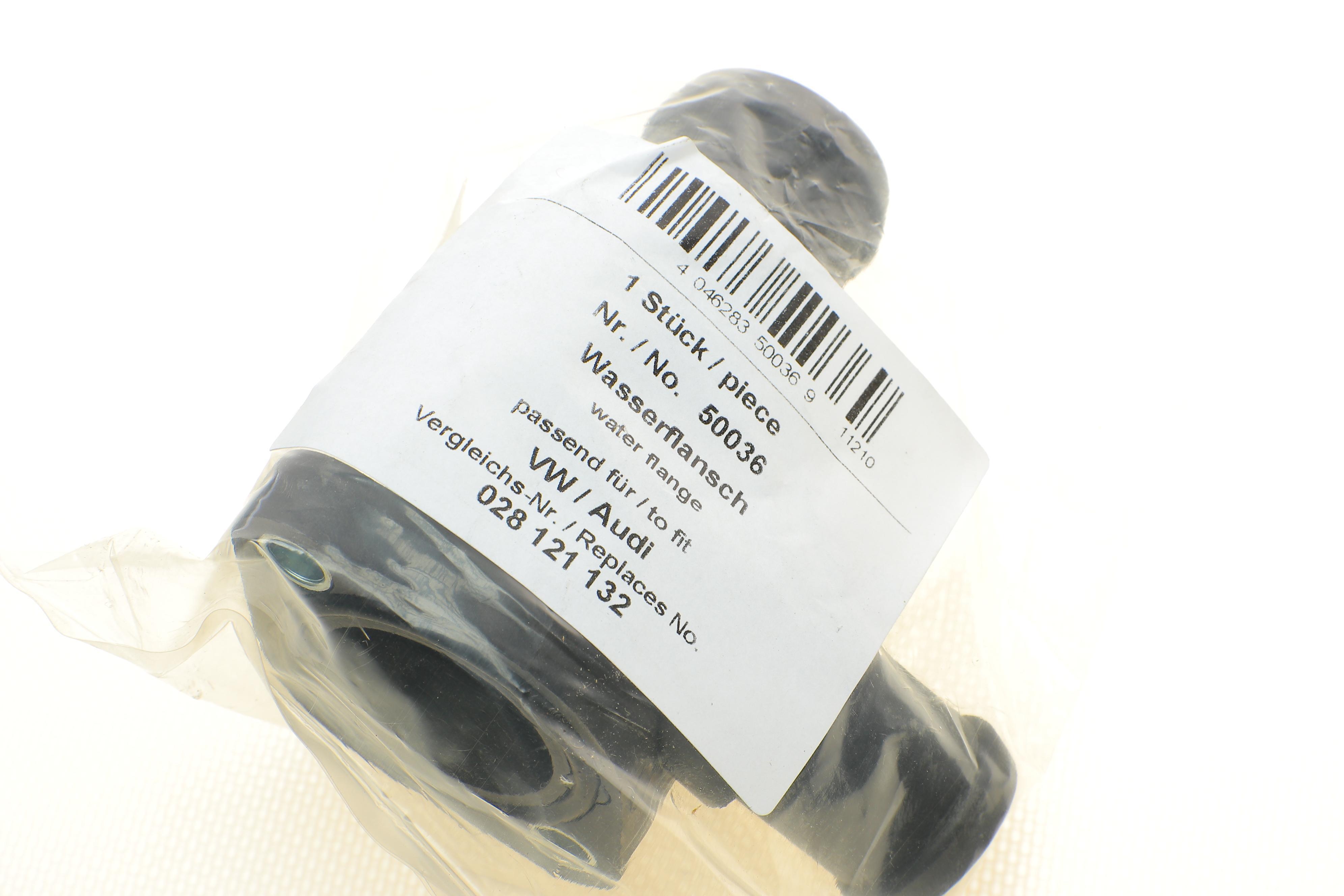 Фланець системи охолодження Audi A4/A6 1.9-2.5 TDI 94-05/ VW Passat 1.9-2.5TDI 96-00