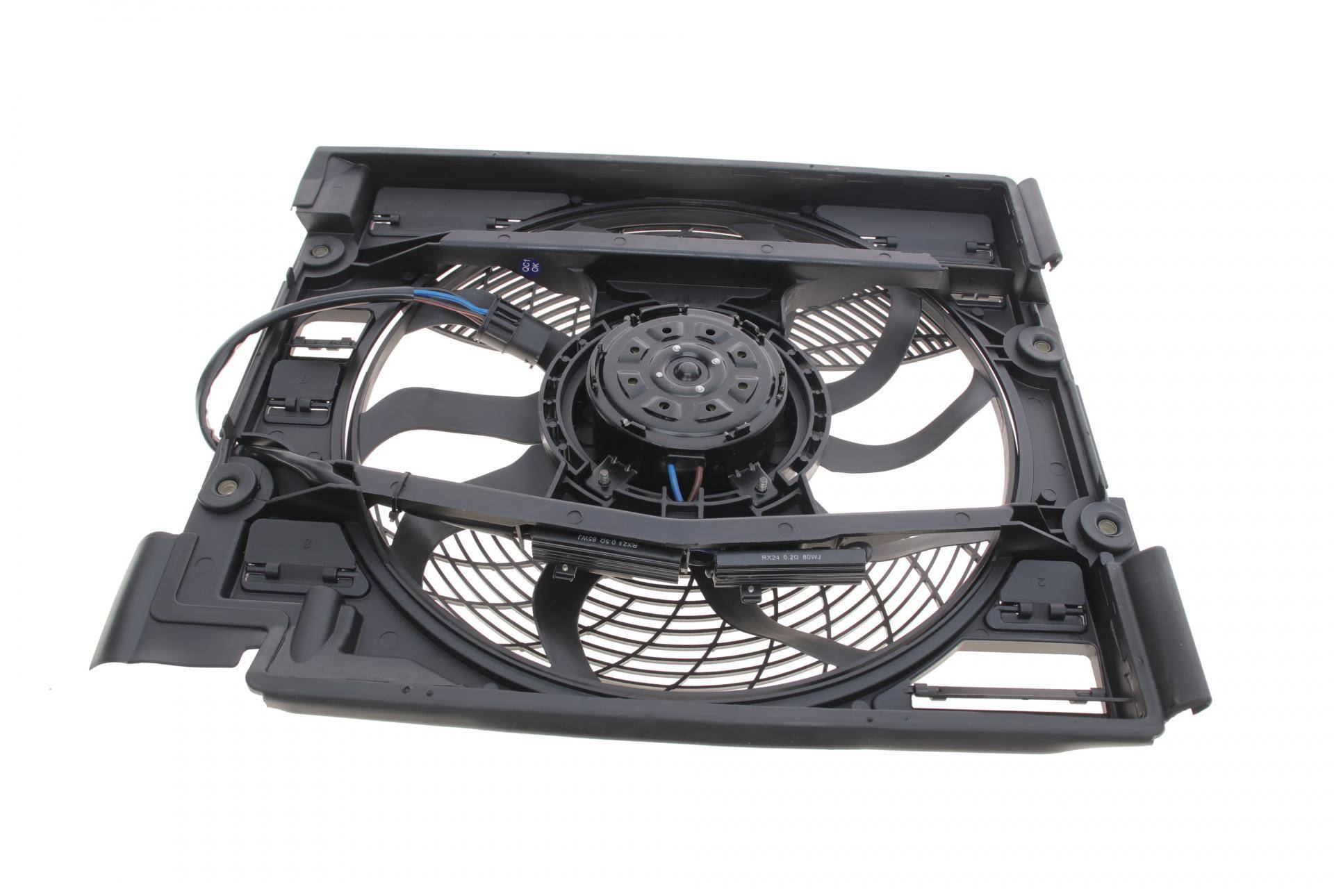 Вентилятор радіатора (електричний) BMW 5 (E39) 2.0i-4.0i/2.5TD 95-04 (з дифузором)